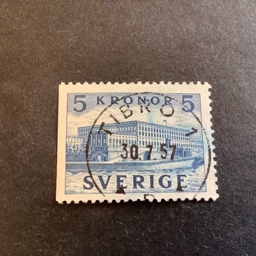 Stockholm slott II facit nr 332 B1 praktstämplat TIBRO 1