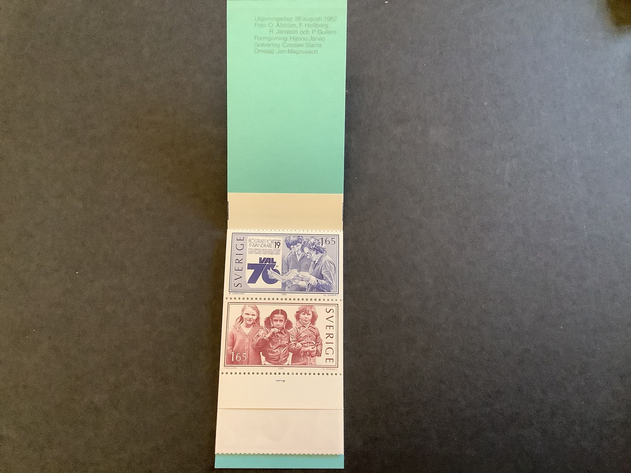 Leva tillsammans 1982 postfriskt häfte med cylindersiffra 1