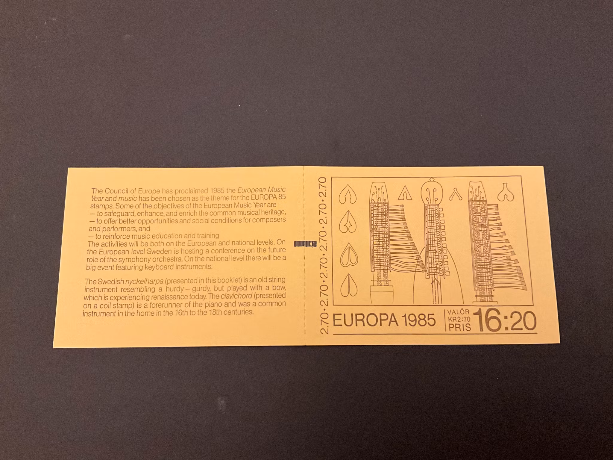 Europa XIV postfriskt häfte med ryggtryck