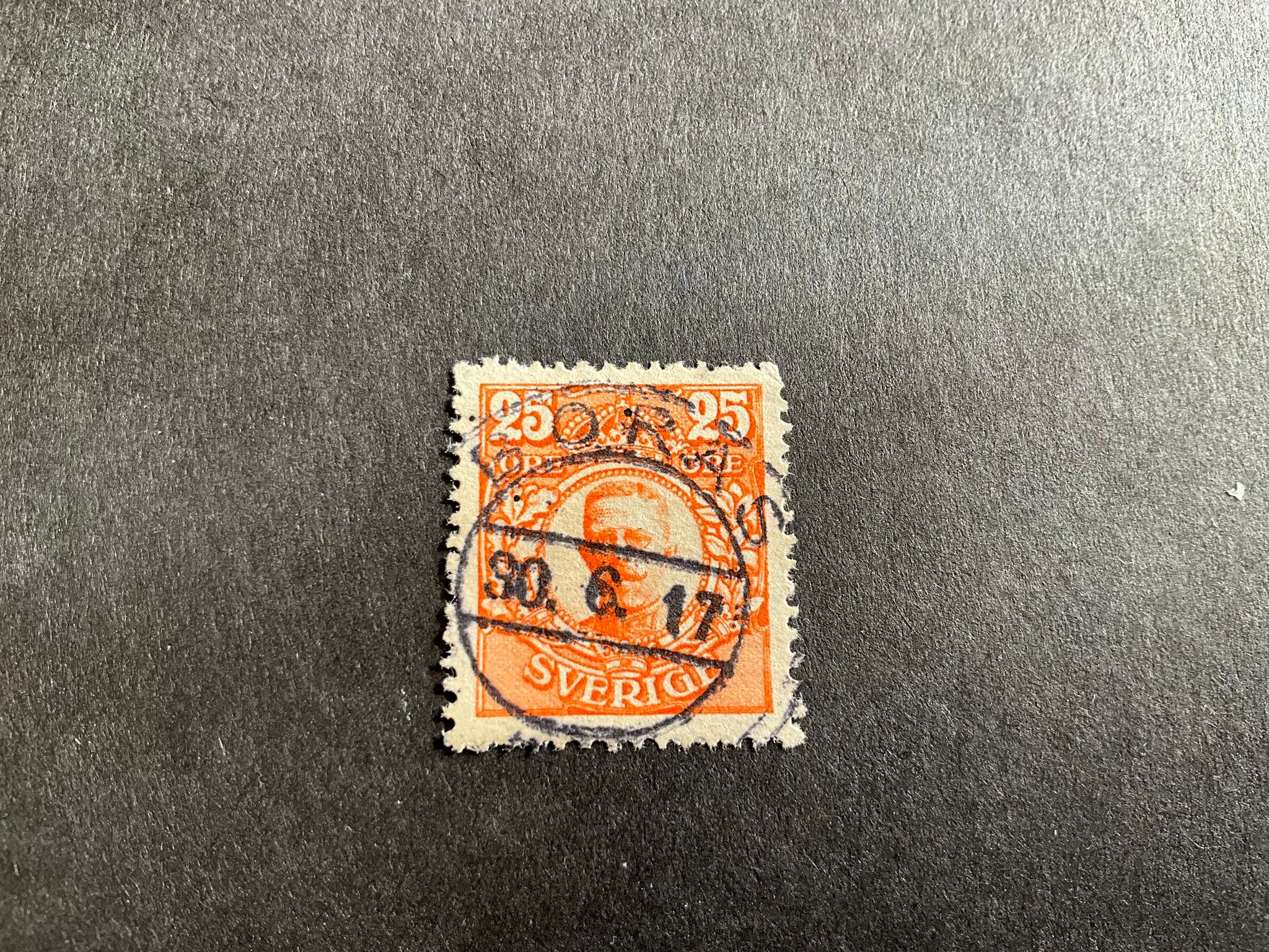 Gustaf V i medaljong facit nr 86 praktstämplat BORÅS