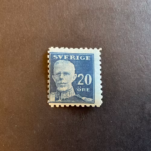 Gustaf V en face facit nr 151 C bz postfriskt märke