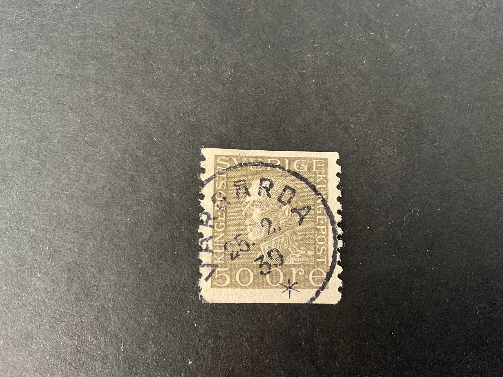 Gustaf V profil vänster facit 192 praktstämplat VÅRGÅRDA