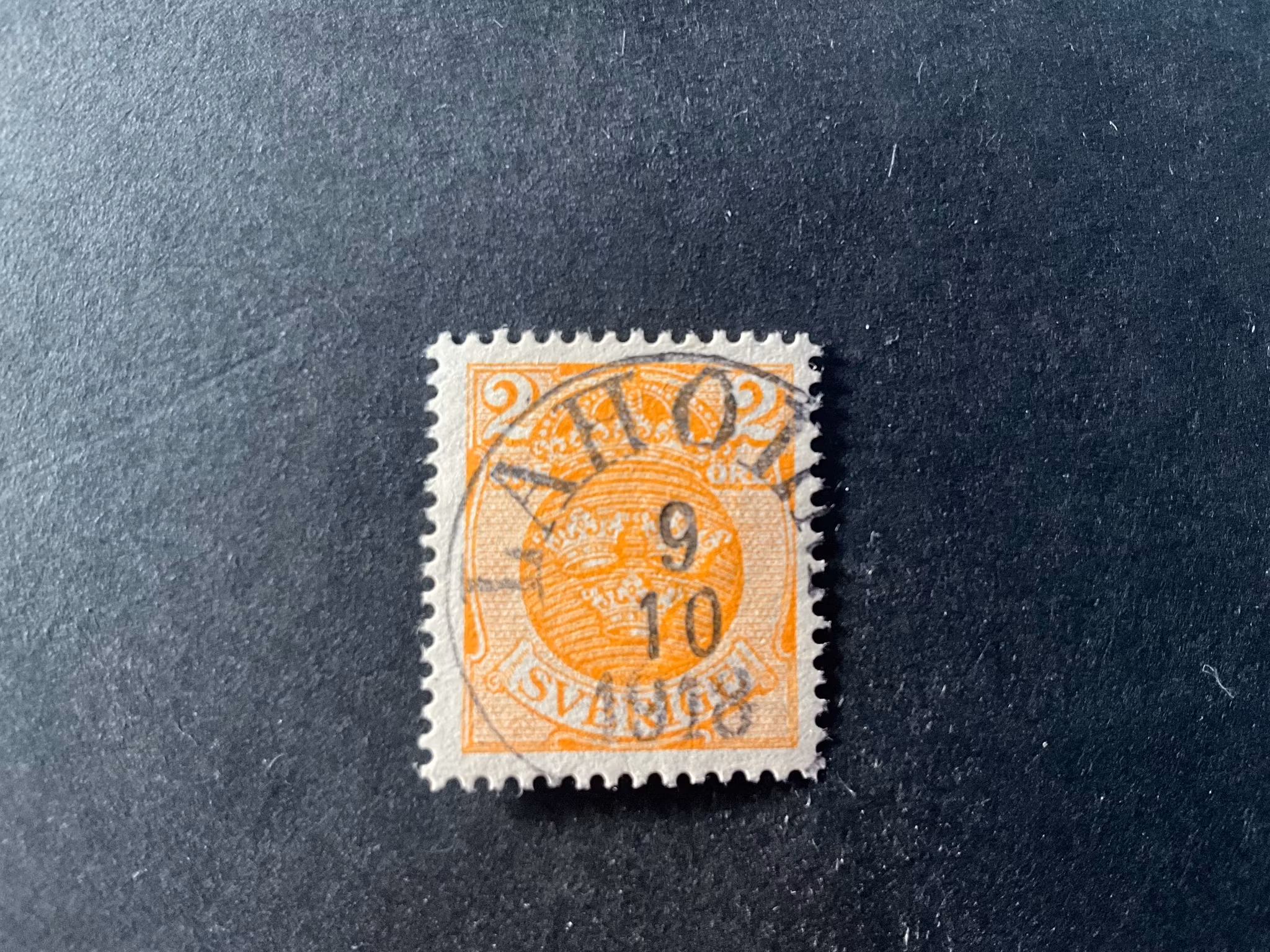 Lilla riksvapnet facit nr 72 praktstämplat LAHOLM