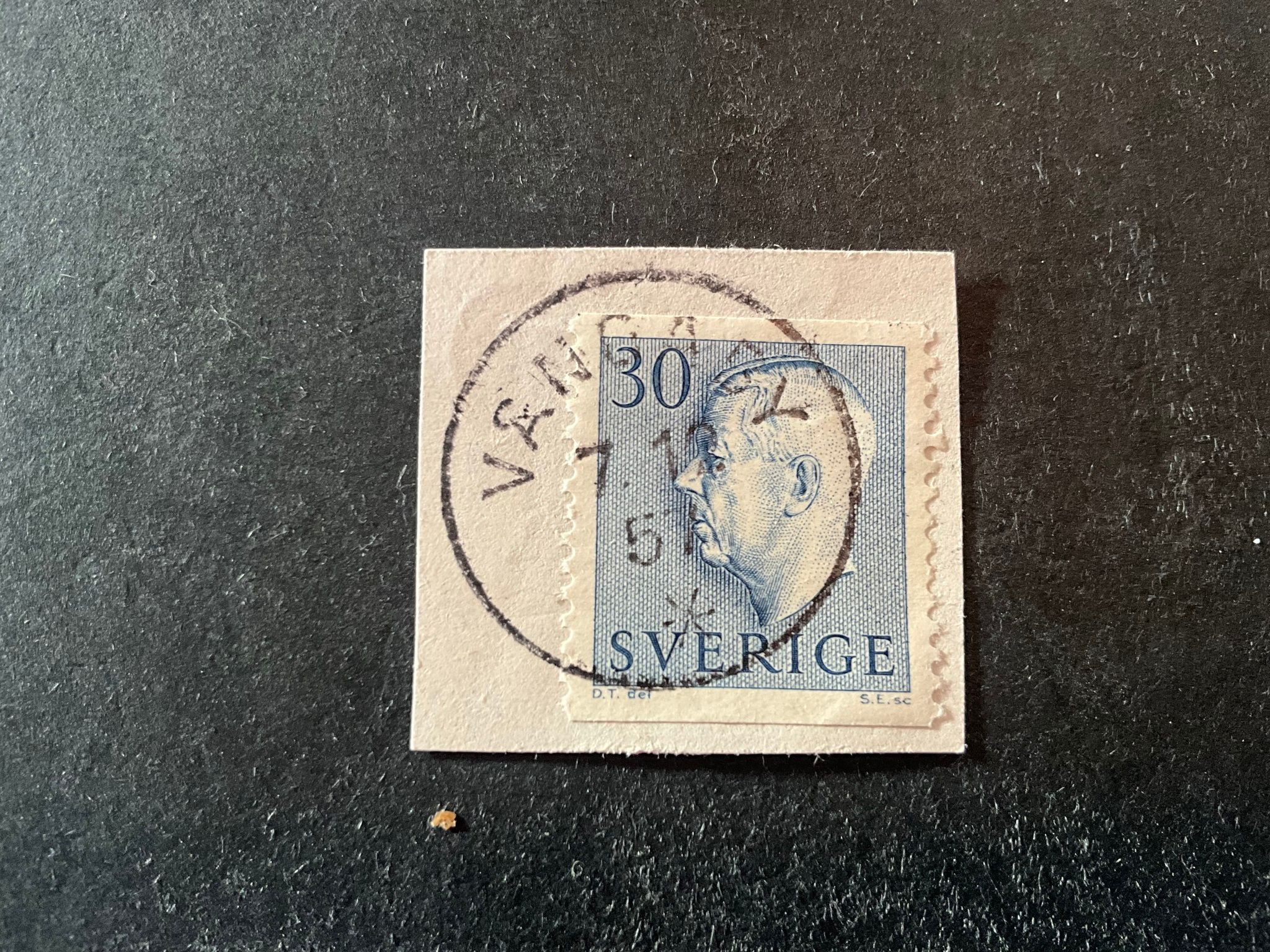 Gustaf VI Adolf typ II facit nr 416 A praktstämplat VÅNGABY på klipp