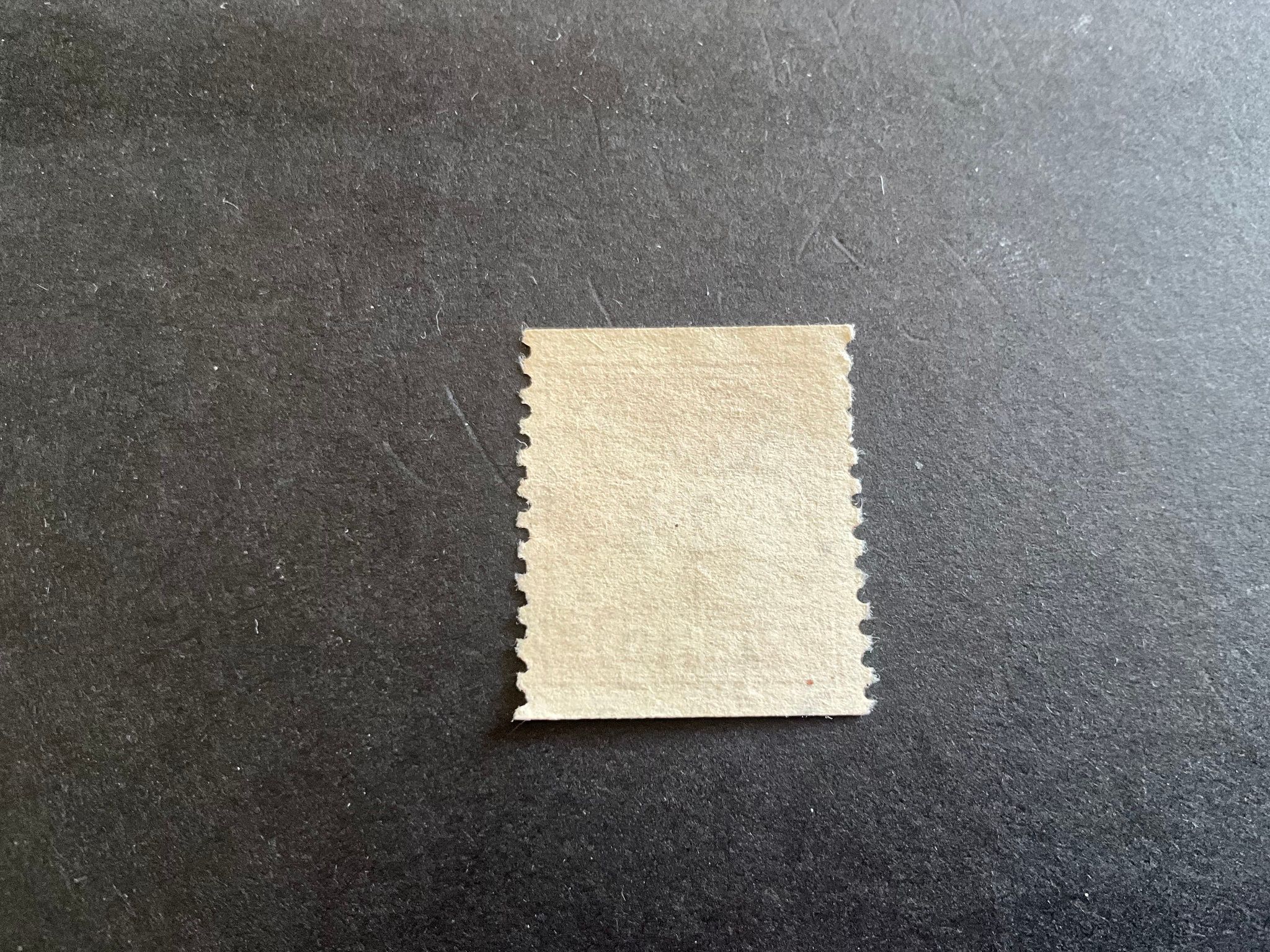 Stående lejon facit nr 142 A praktstämplat PLK 147