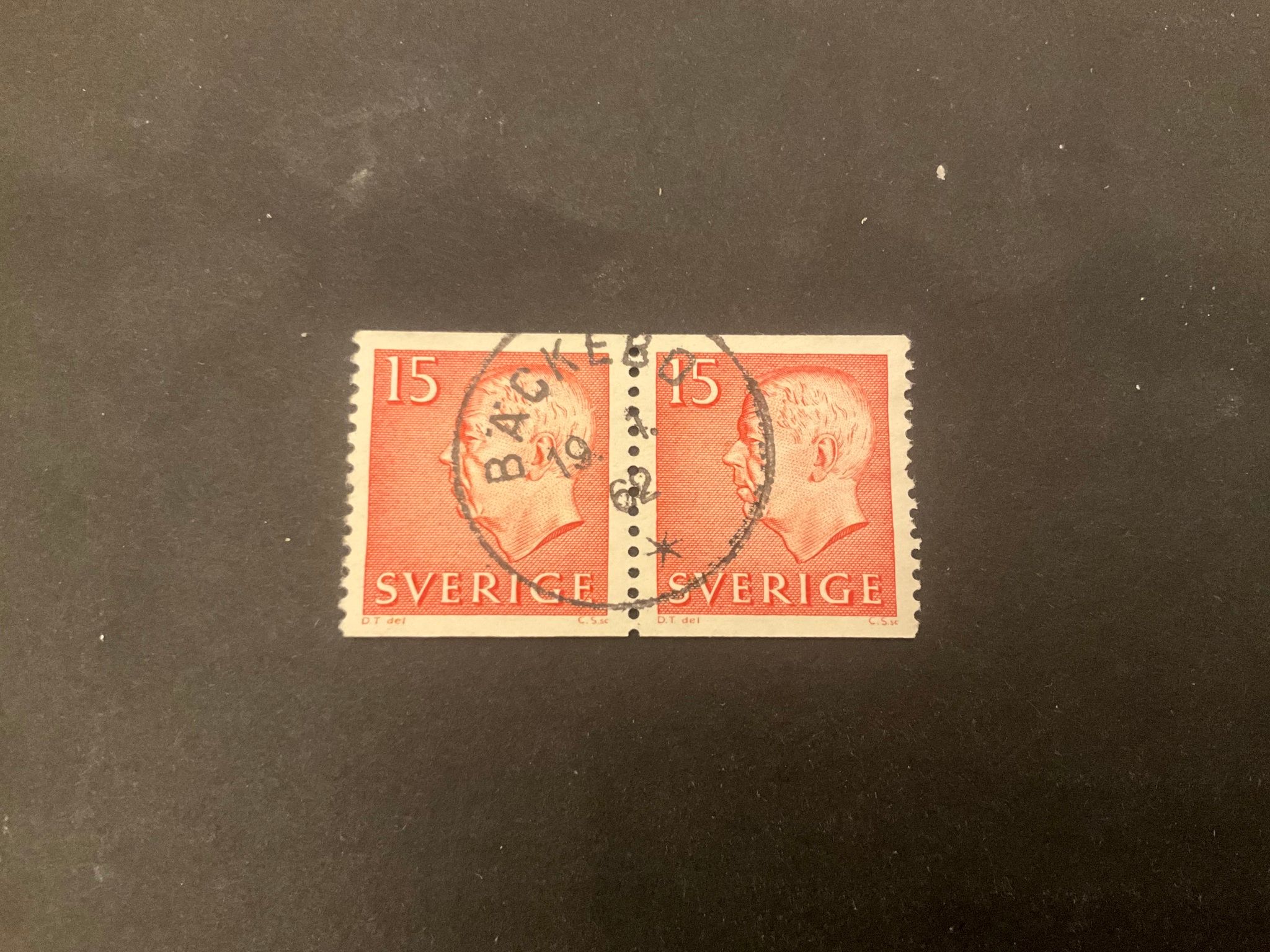 Gustaf VI Adolf typ III facit 418 A i praktstämplat 2+2-sidigt par BÄCKEBO