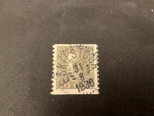 Gustaf V profil vänster facit 192 praktstämplat ESKILSTUNA med plåtskarvstecken