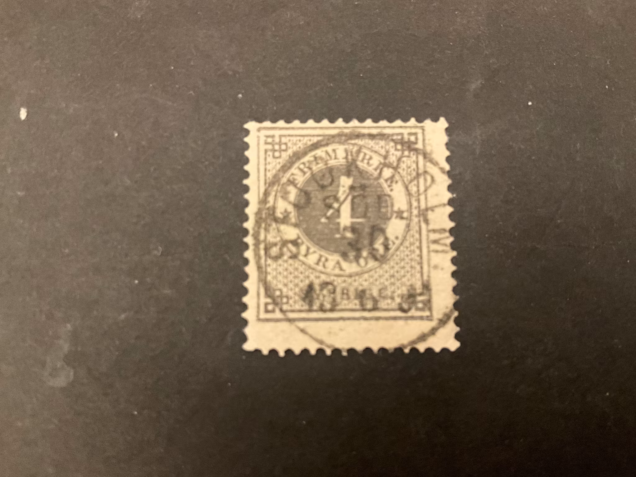 Ringtyp PH facit nr 42 med ”bruten” ram stämplat