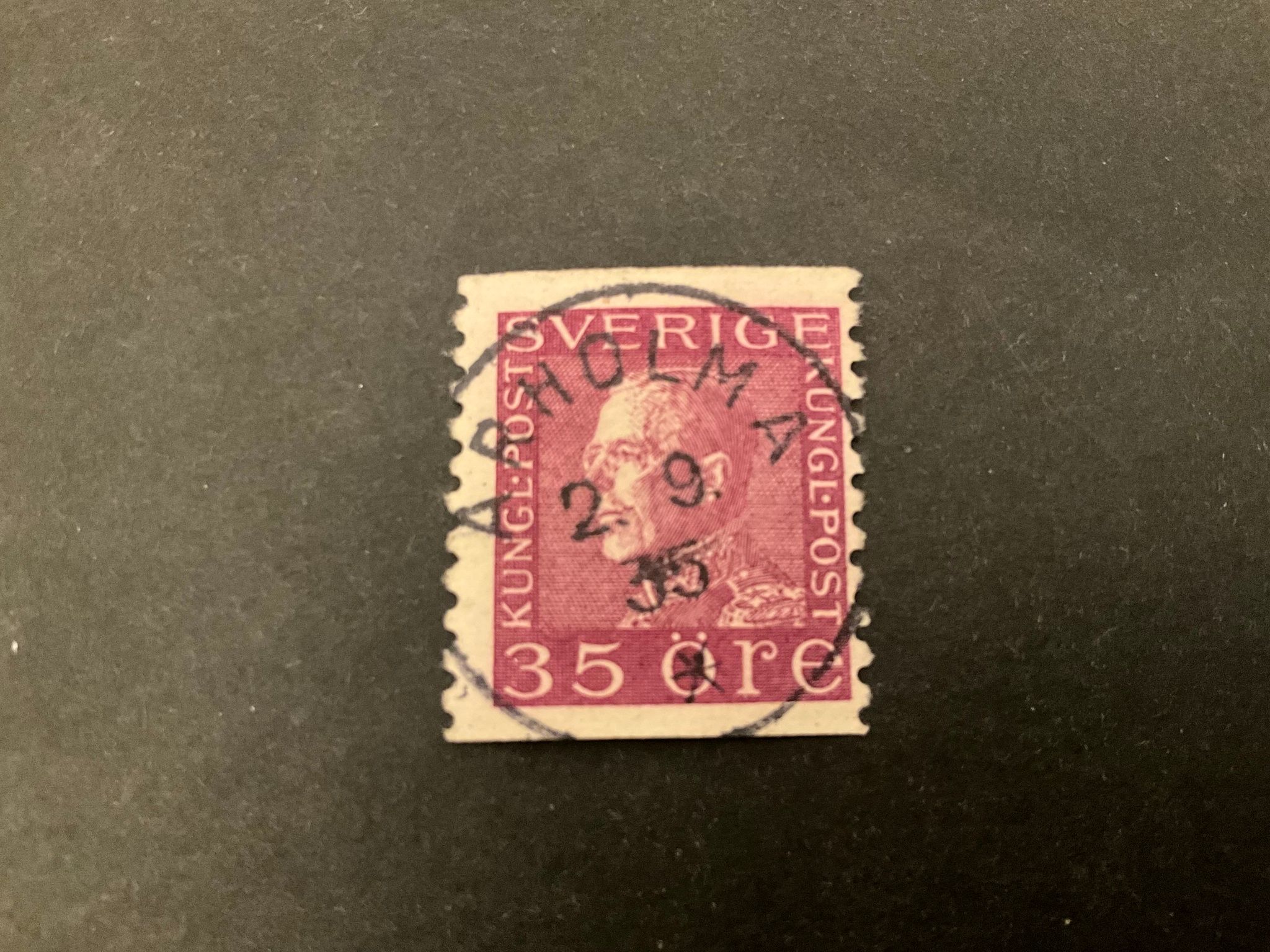 Gustaf V profil vänster facit 187 praktstämplat ARHOLMA