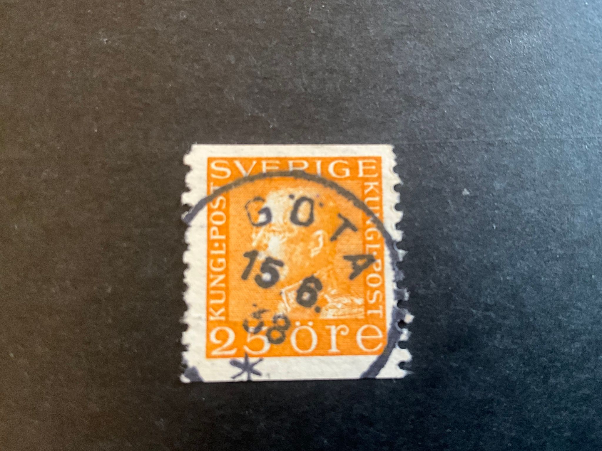 Gustaf V profil vänster facit 184 praktstämplat GÖTA