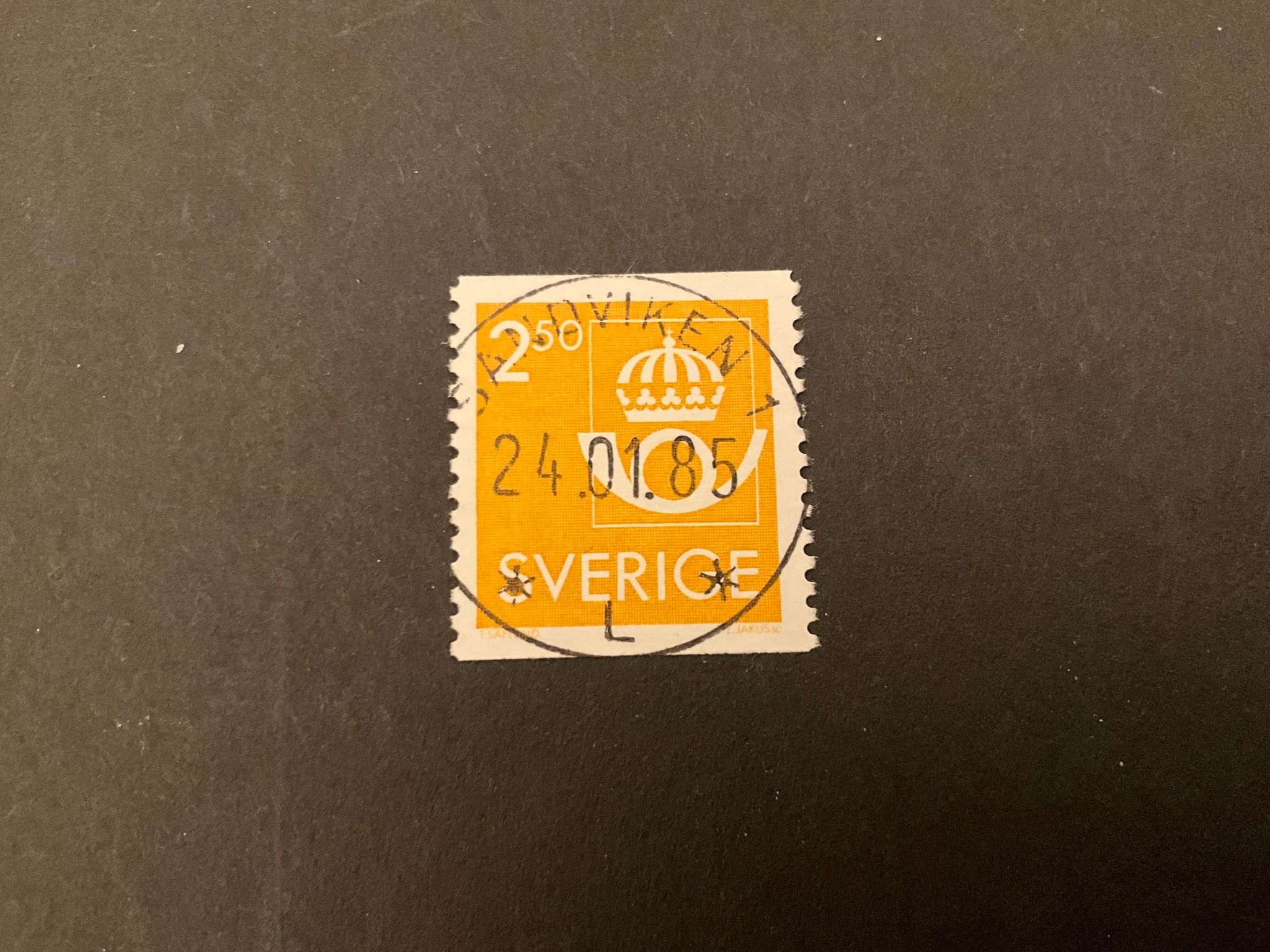 Postens emblem facit nr 1334 lyxstämplat SANDVIKEN 1