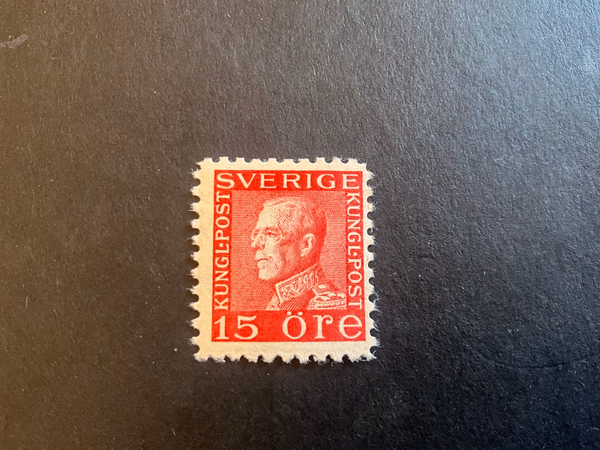 Gustaf V profil vänster facit nr 177 C A3-papper postfriskt märke