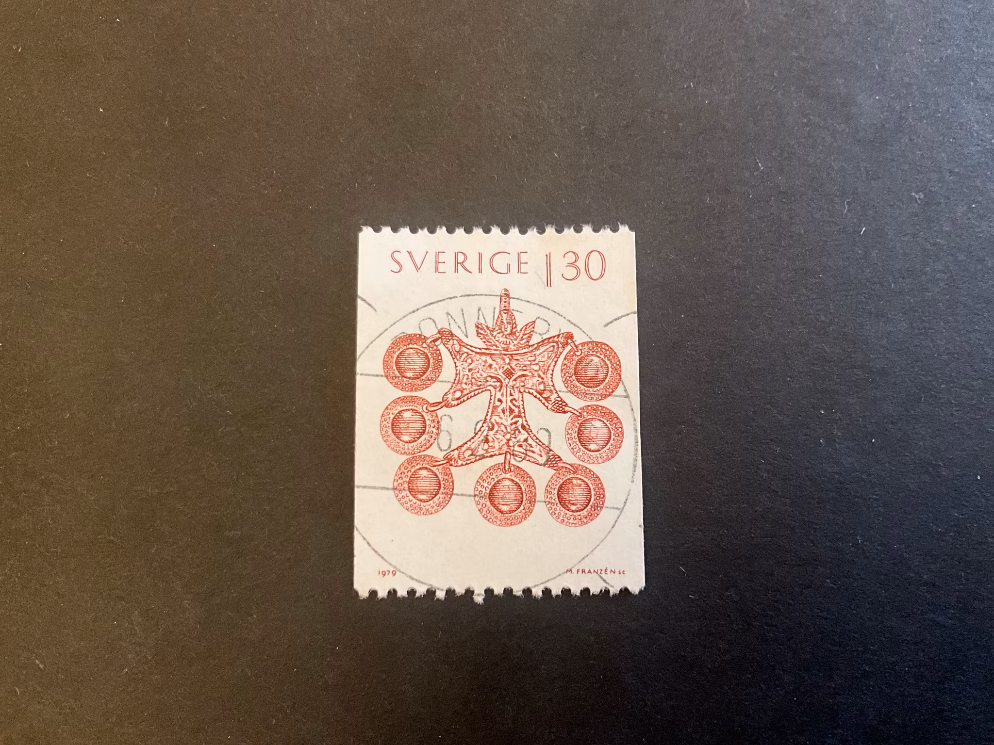 Folkdräkter facit nr 1107 lyxstämplat RONNEBY 1