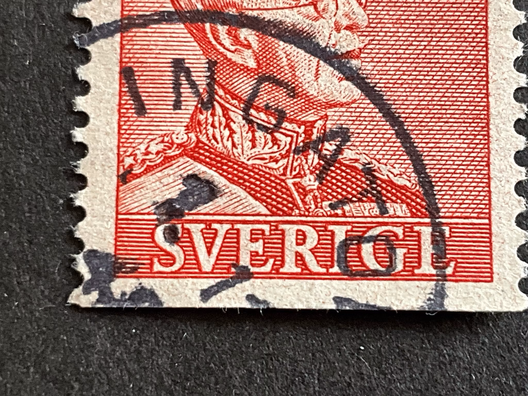 Gustaf V profil höger med dubbelprägling i SVERIGE
