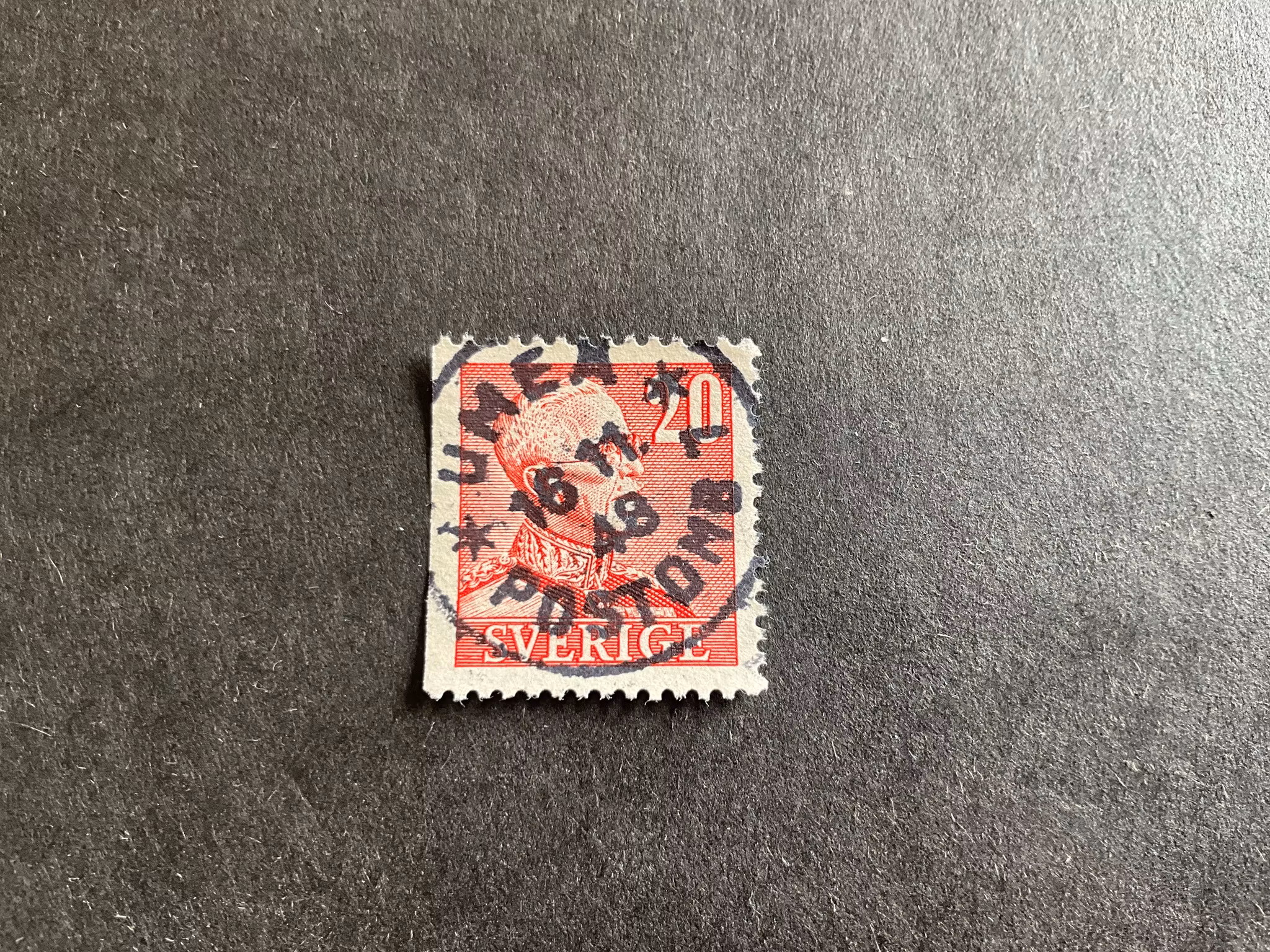 Gustaf V profil höger facit nr 276 B1 praktstämplat UMEÅ *POSTOMBUD 1*