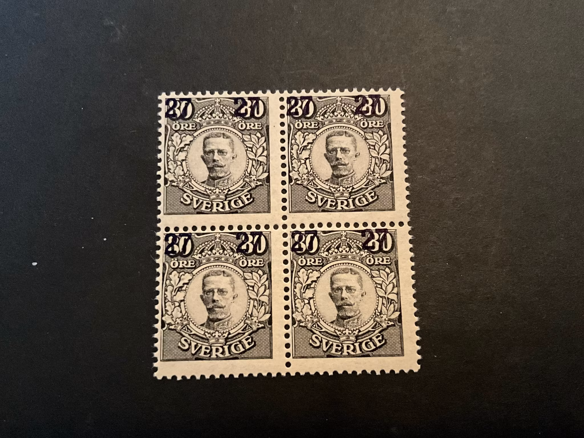 Gustaf V provisorier facit nr 104 postfriskt 4-block