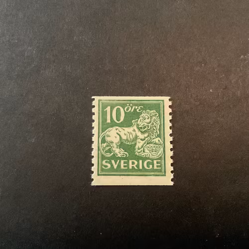 Stående lejon facit 144 A cxz postfriskt mårke