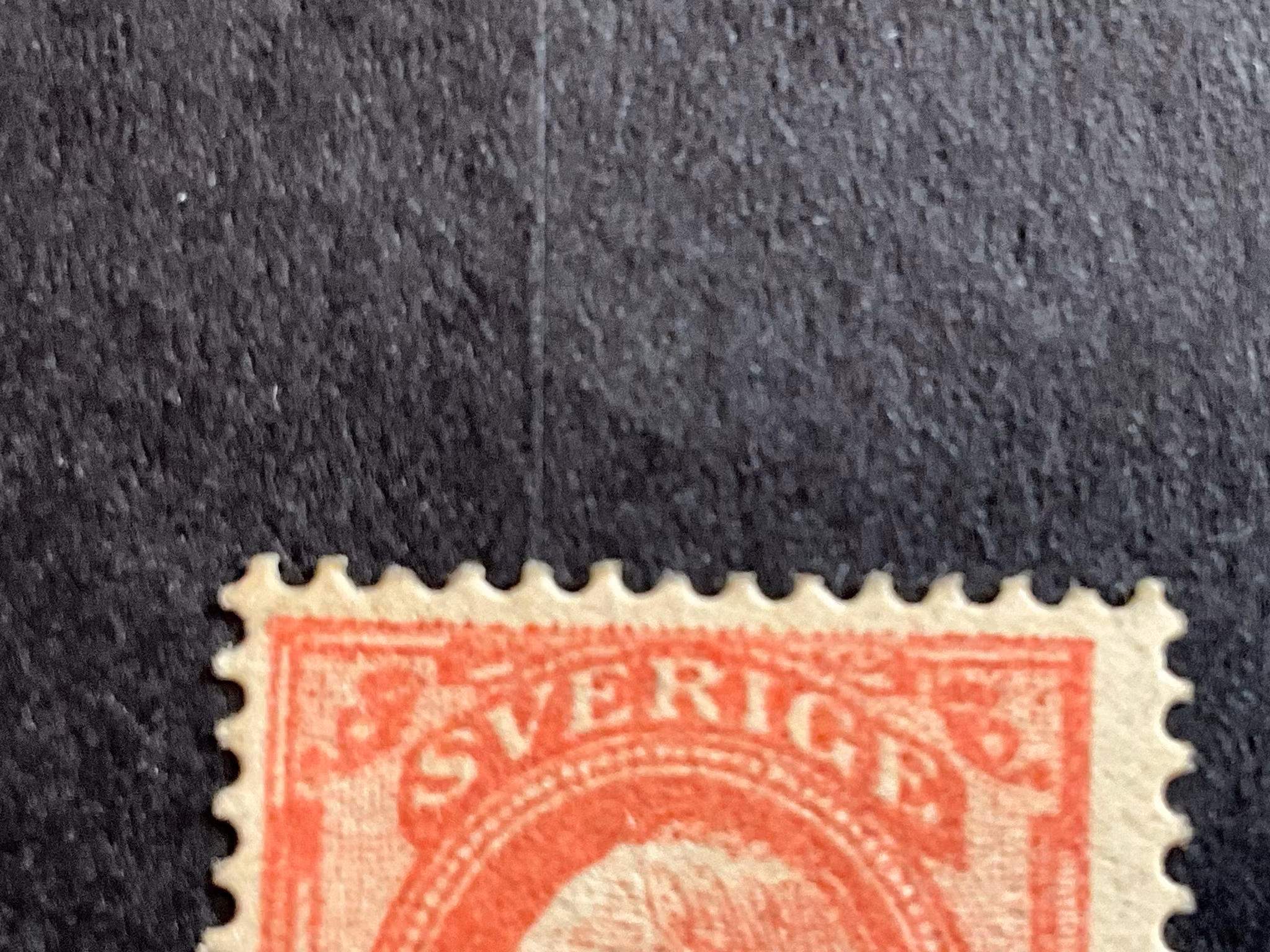 Oscar II facit 45 stämplat med översta ytterramen prickad