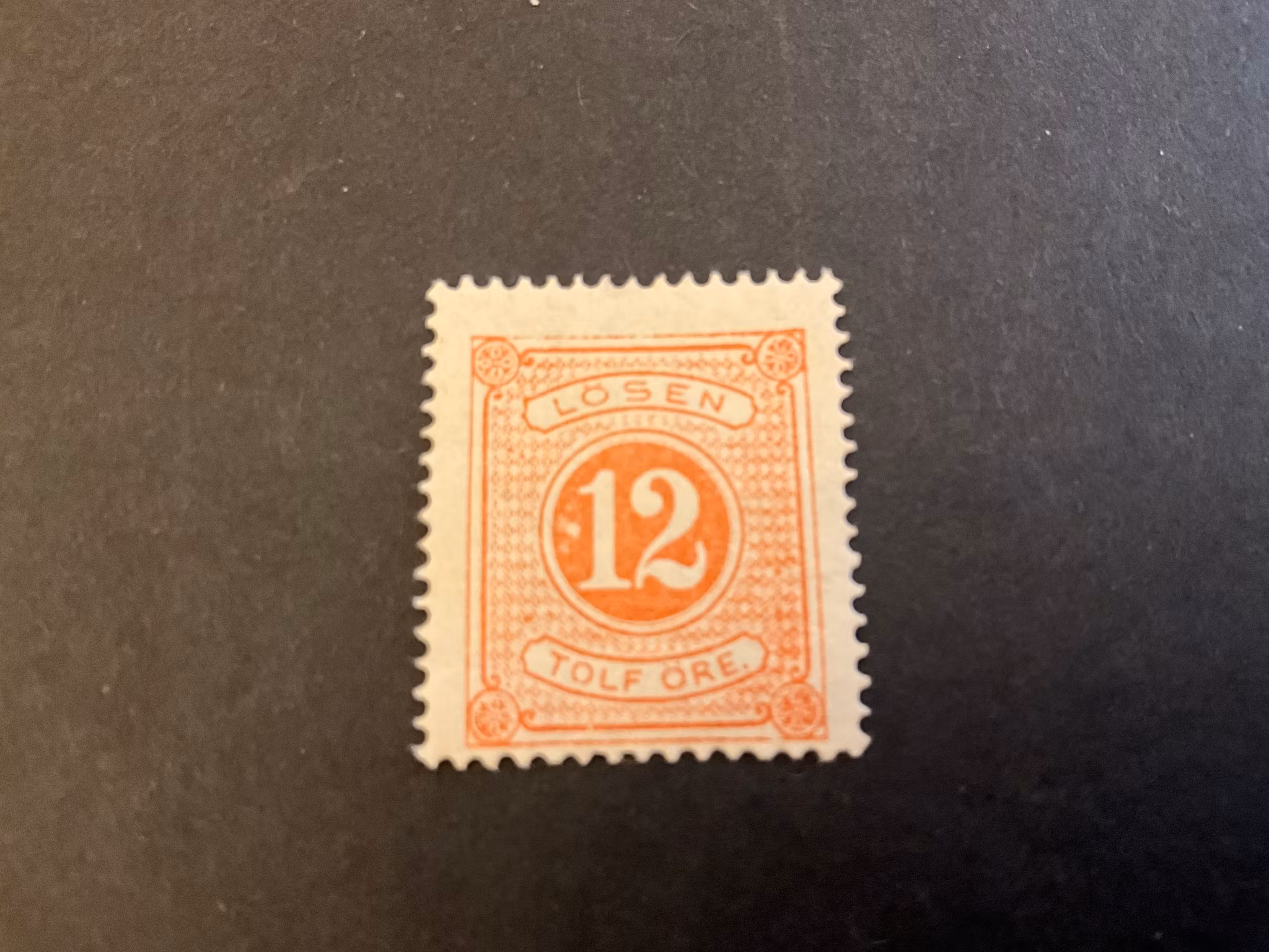 Lösen facit nr L5 ostämplat med vita fläckar i ring