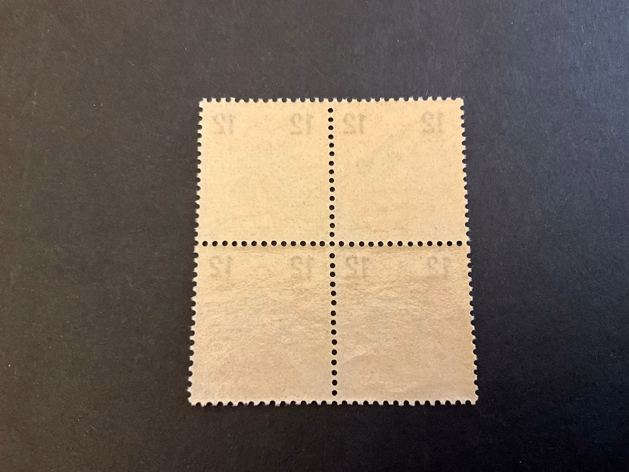 Provisorier Gustaf V facit 100 postfriskt 4-block