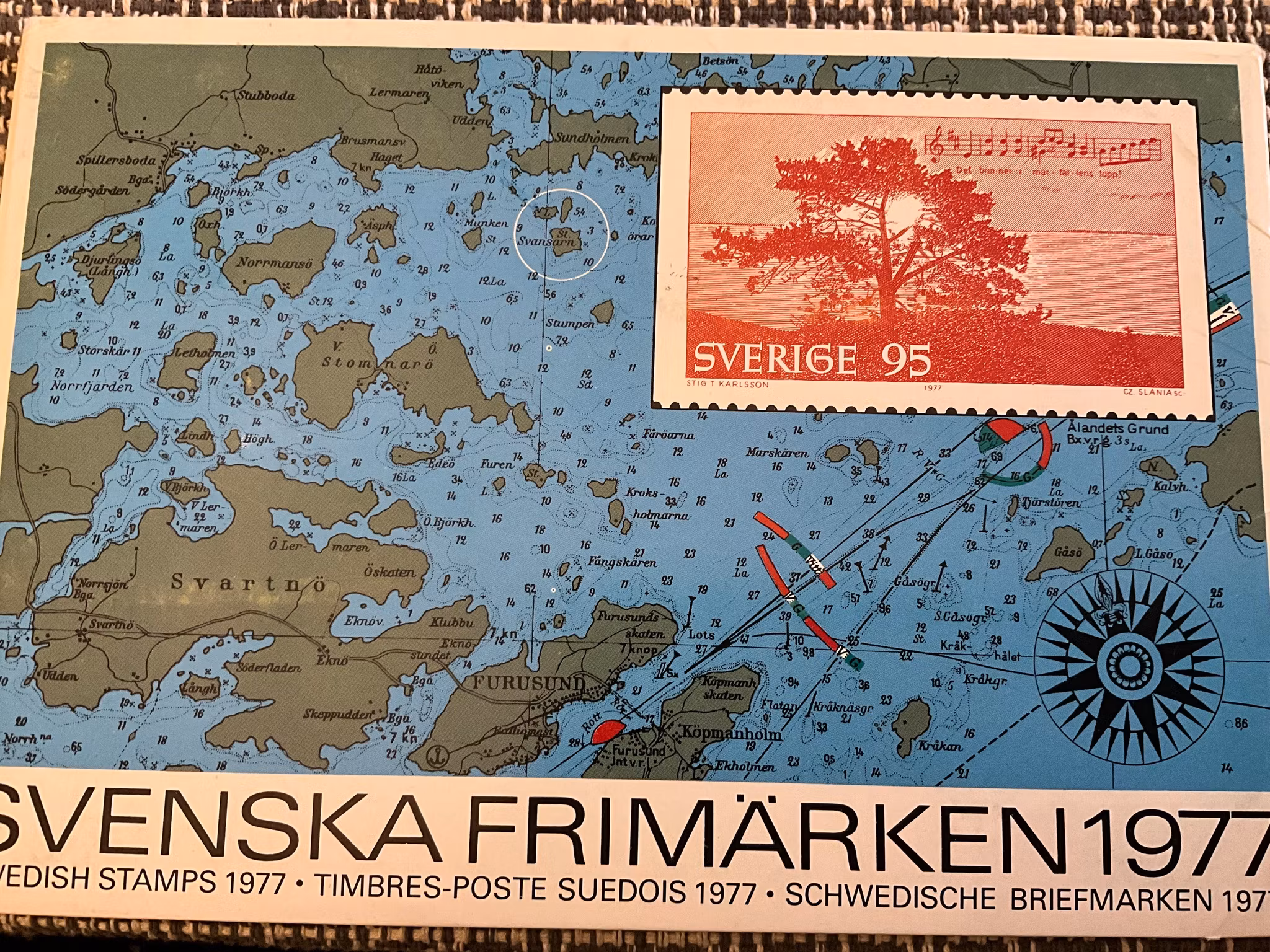 PFA, s årssts 1977, emblemet på baksidan lite öppnat men helt