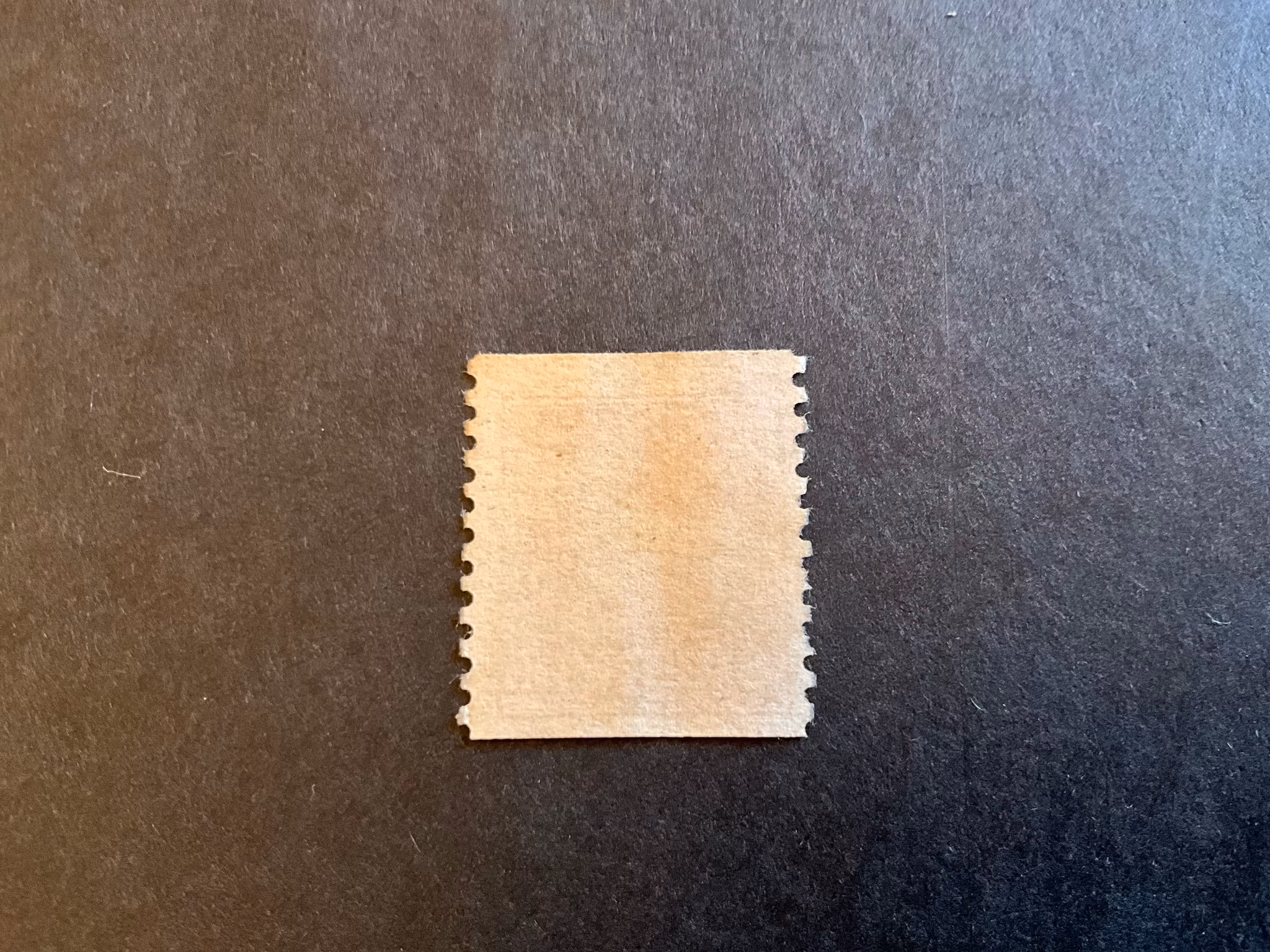 Stående lejon facit 142 A stämplat med lödskarvslinje