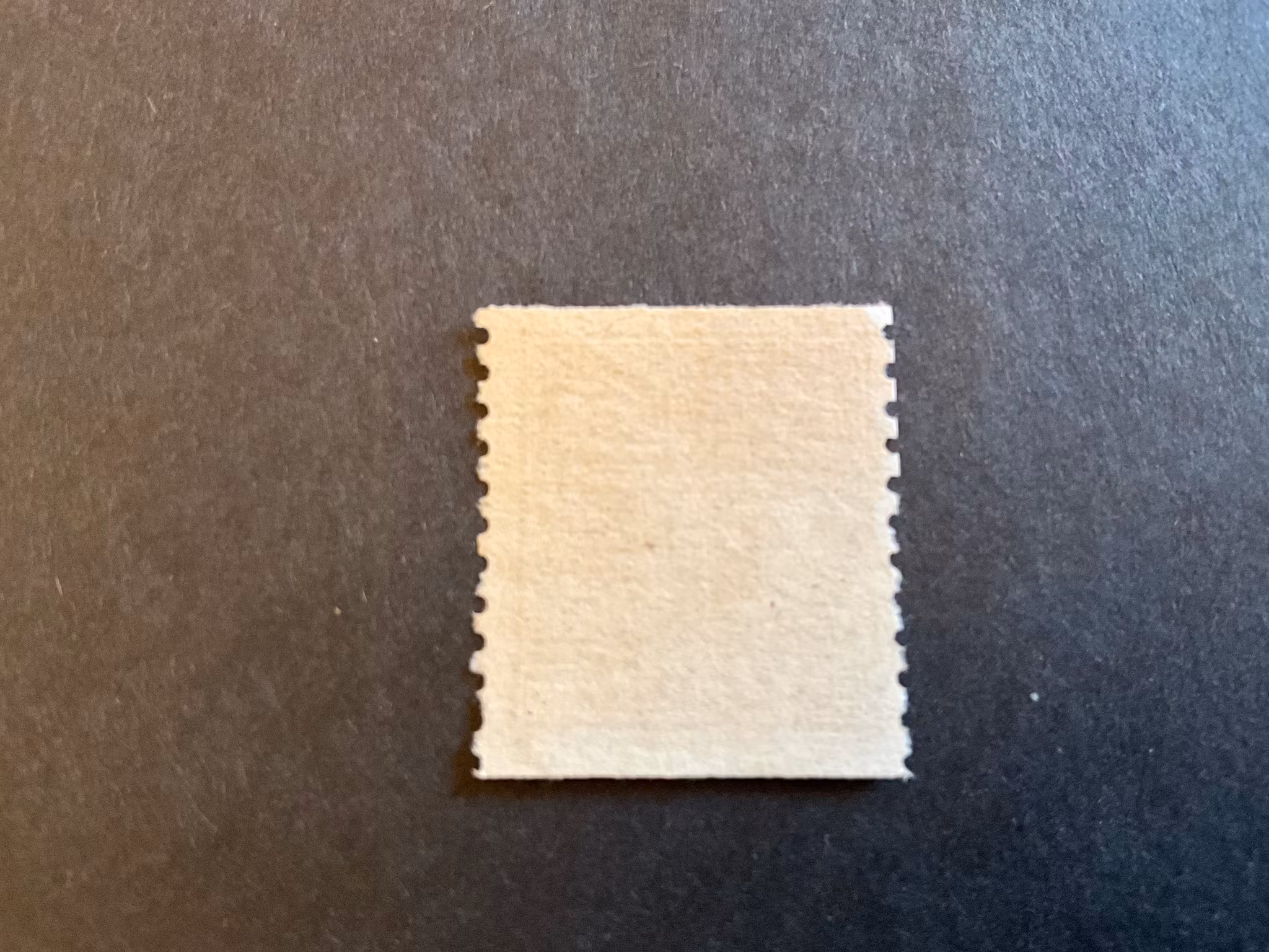 Stående lejon facit 142 A stämplat med lödskarvslinje