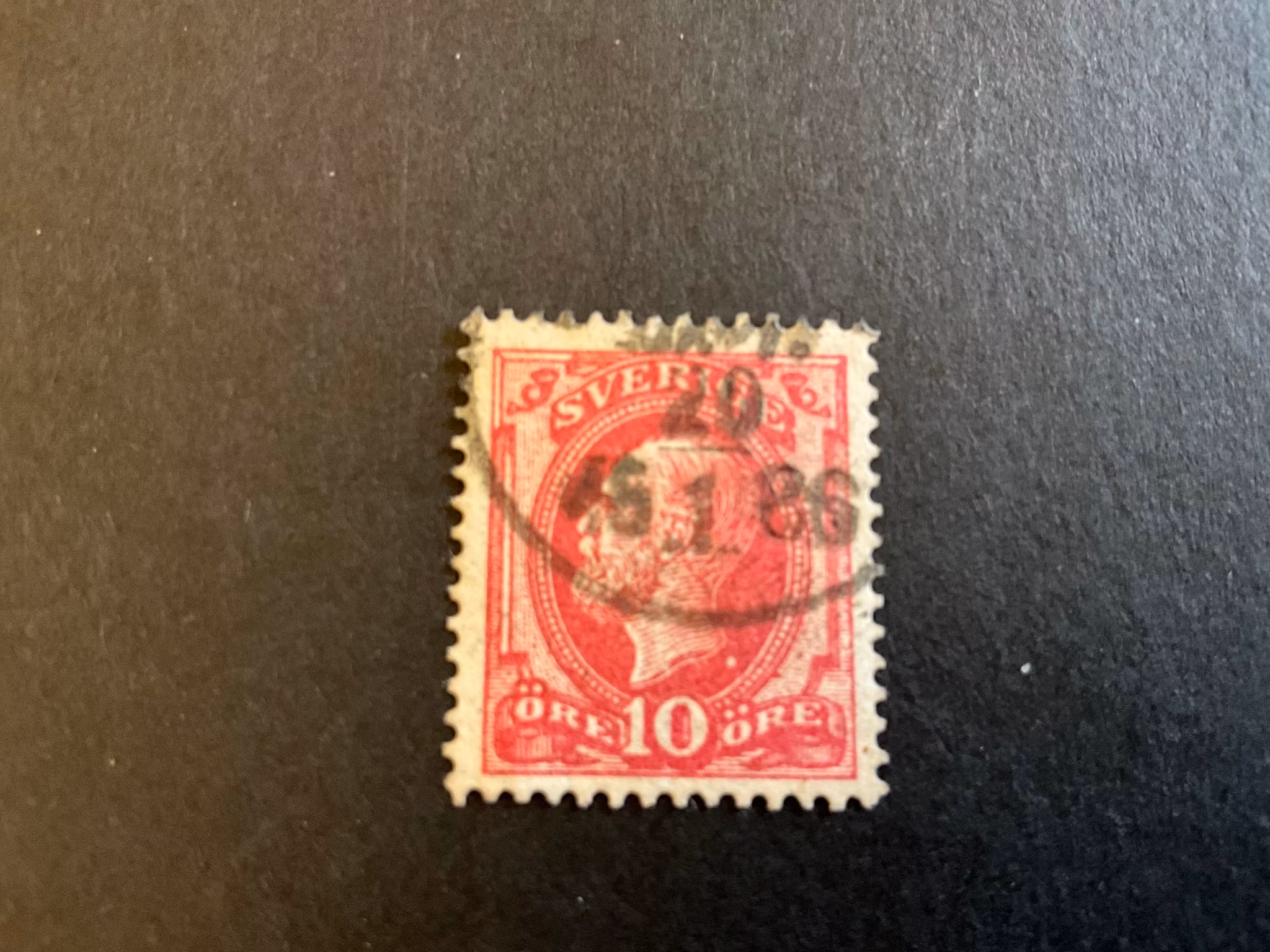 Oscar II facit 39 med vit punkt under halskragen