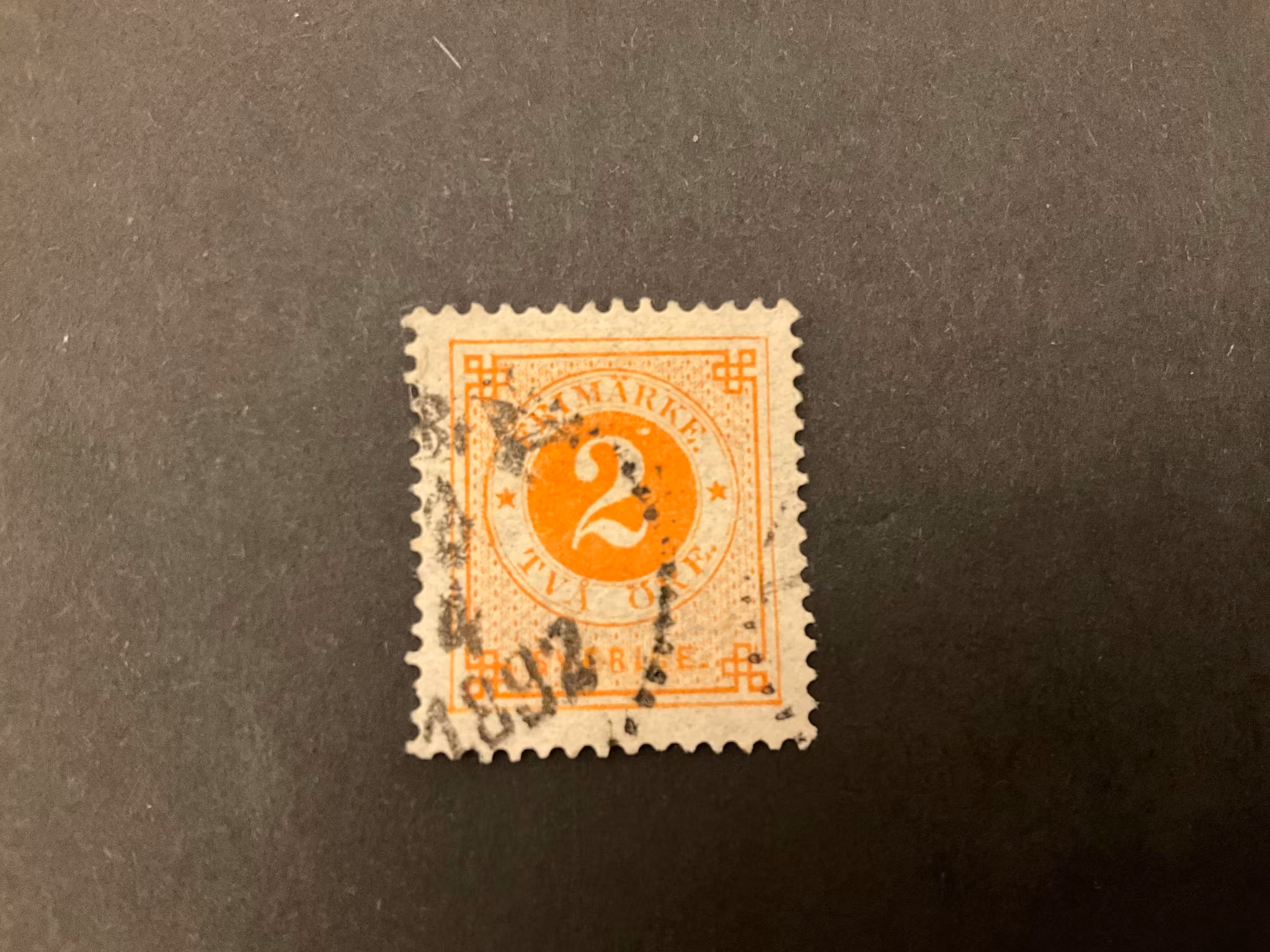 Ringtyp PH facit 40 med vit fläck i ringen