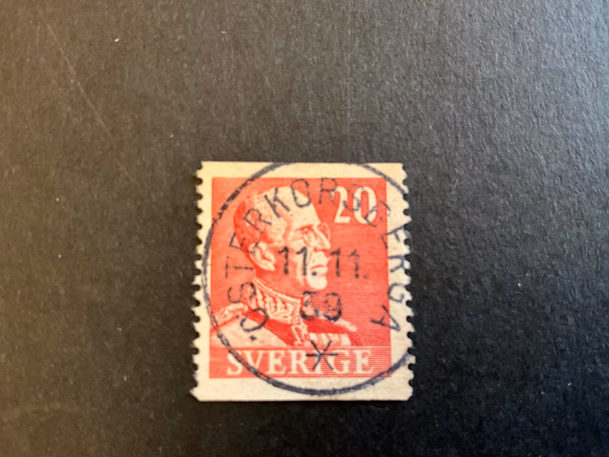 Gustaf V profil höger typ I facit 270 praktstämplat ÖSTERKORSBERGA