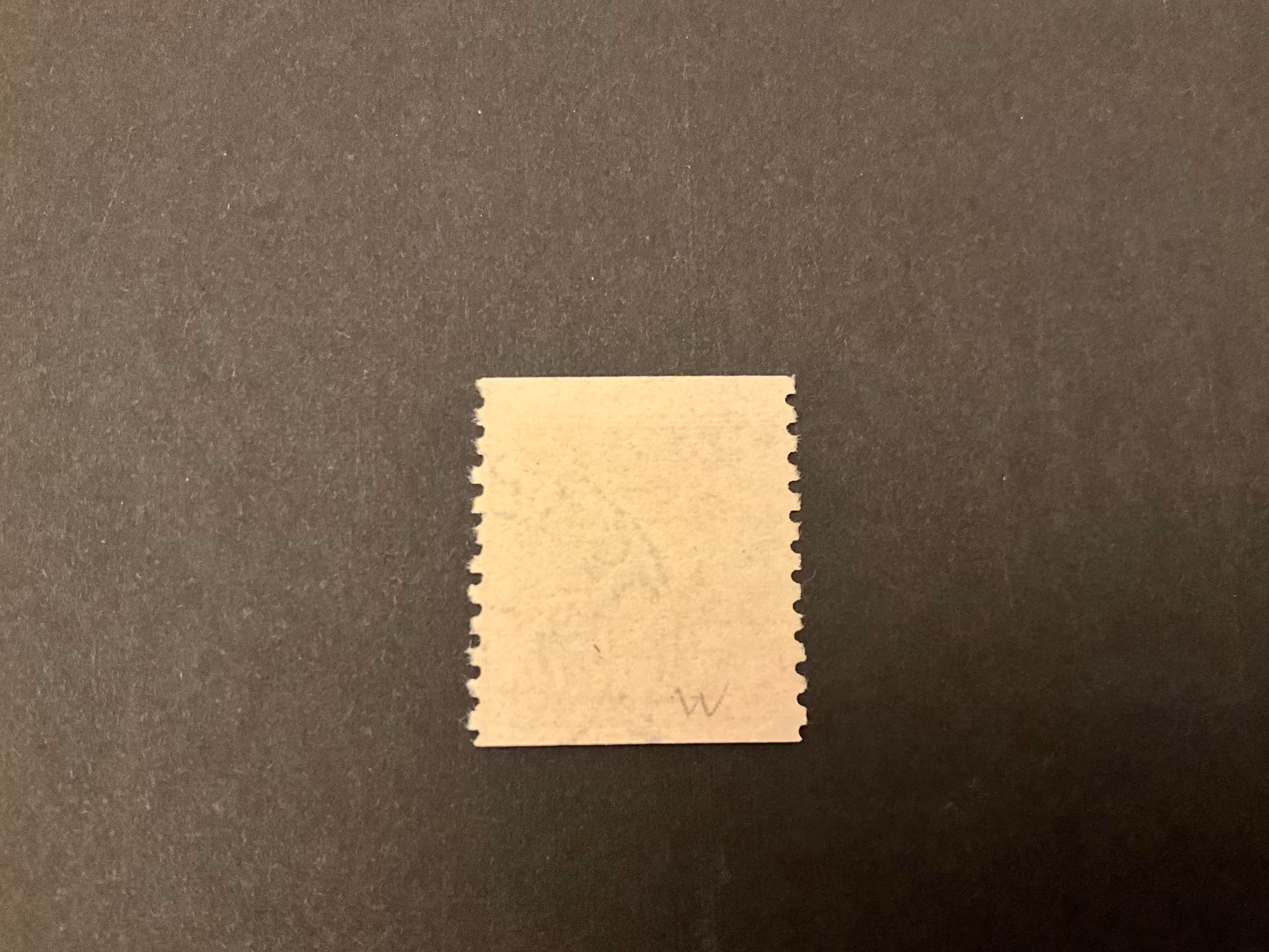 Stående lejon facit 142 A med lödskarvslinje