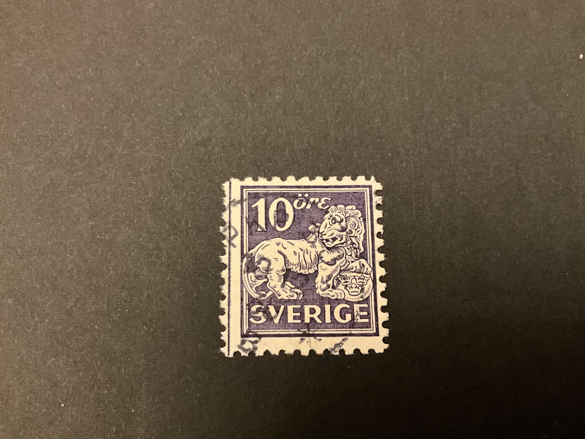 Stående lejon facit 146 C stämplat med lödskarvslinje