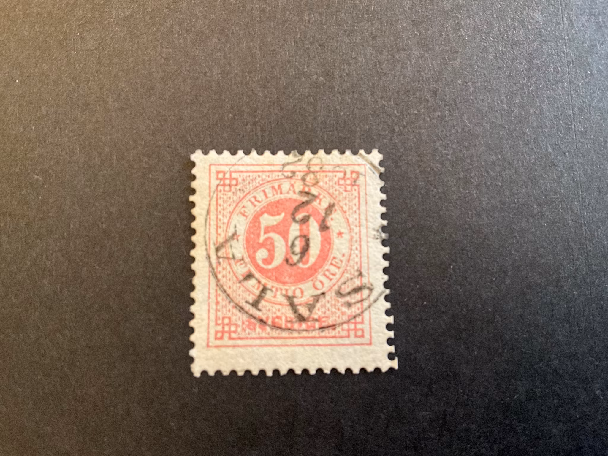 Ringtyp T 13 facit nr 36 med fin upp och nedvänd stämpel SALA