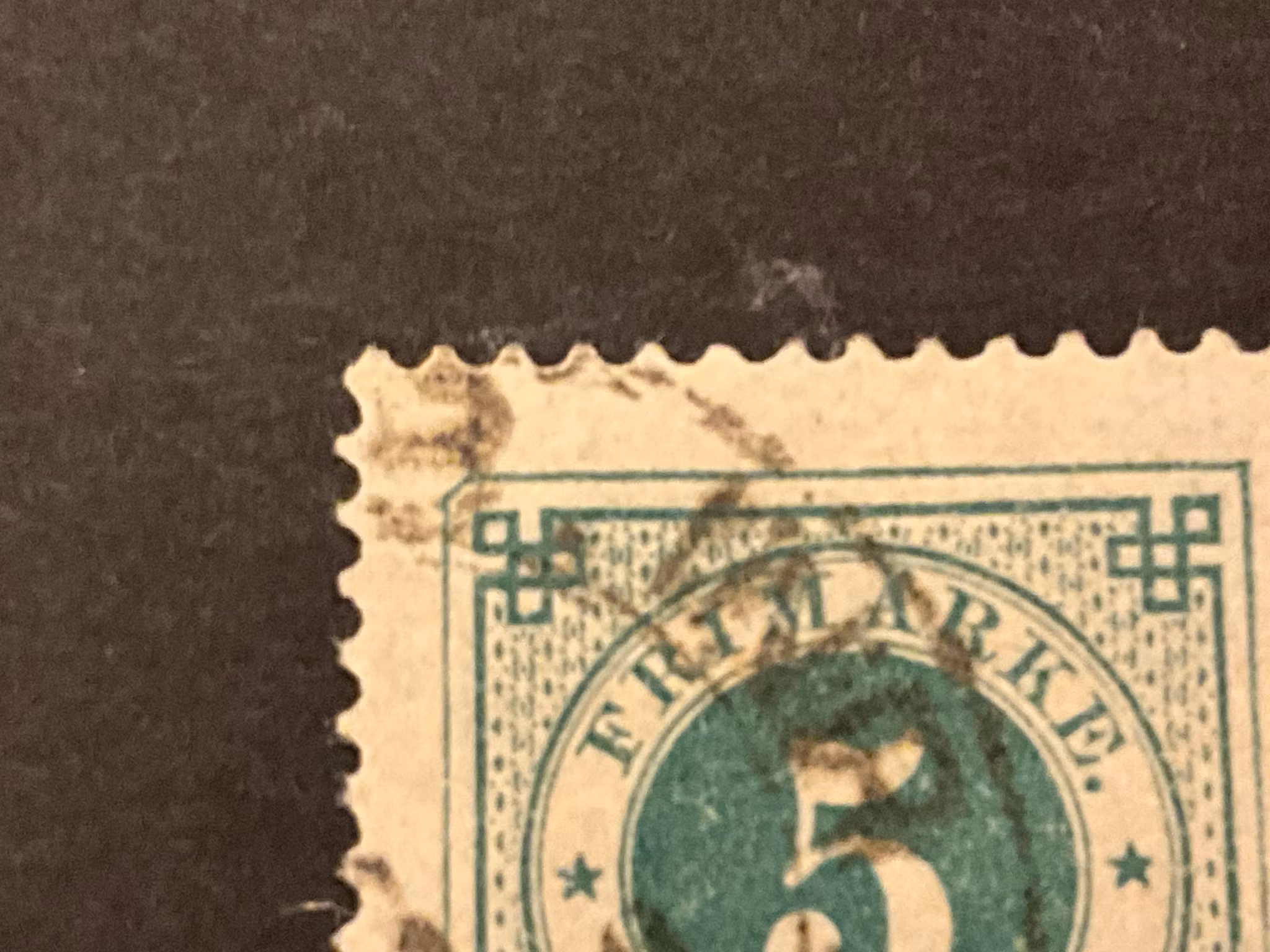 Ringtyp PH facit 43 stämplat med stukad hörna