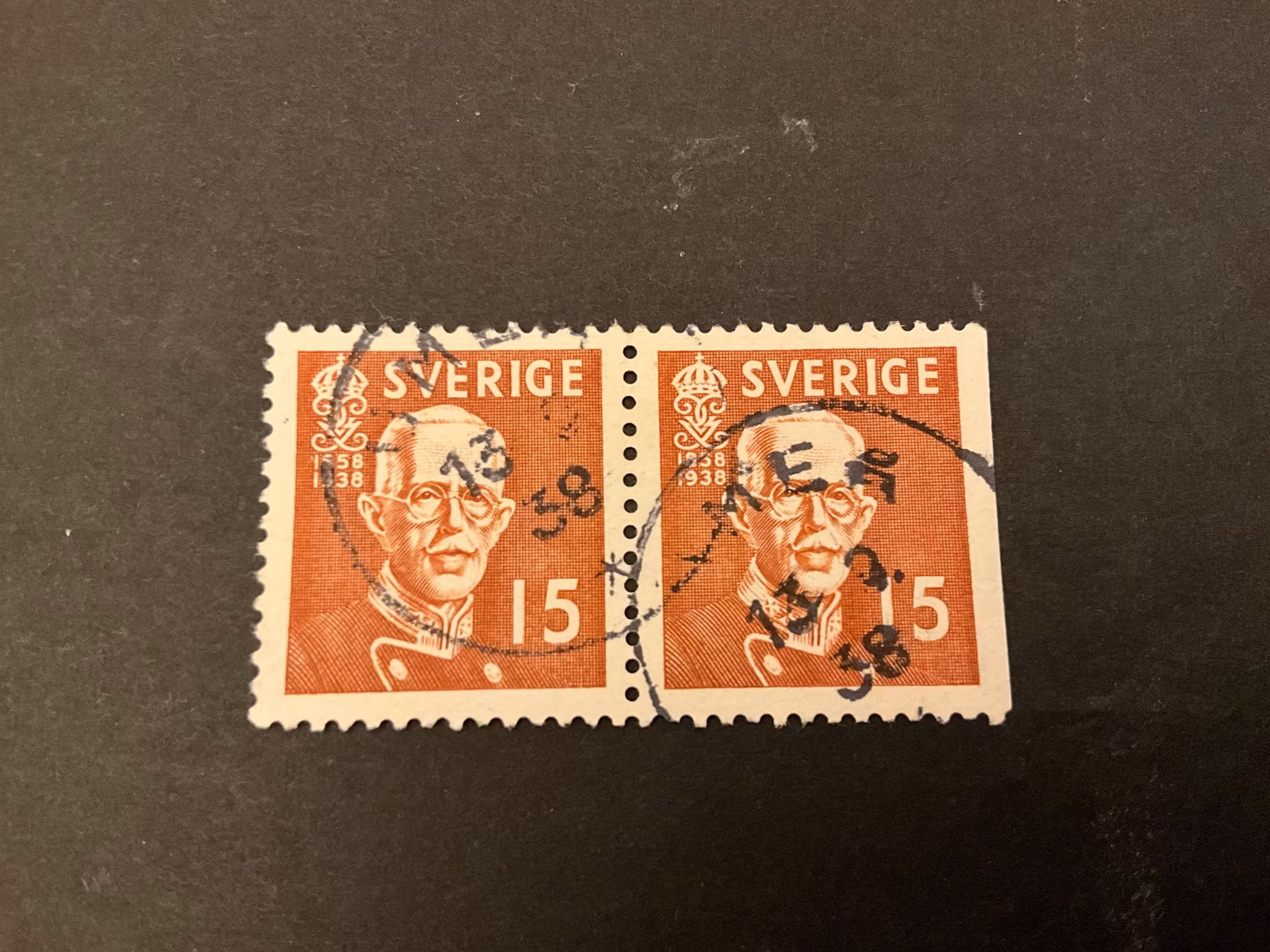 Gustaf V 80 år facit 267 CB stämplat par