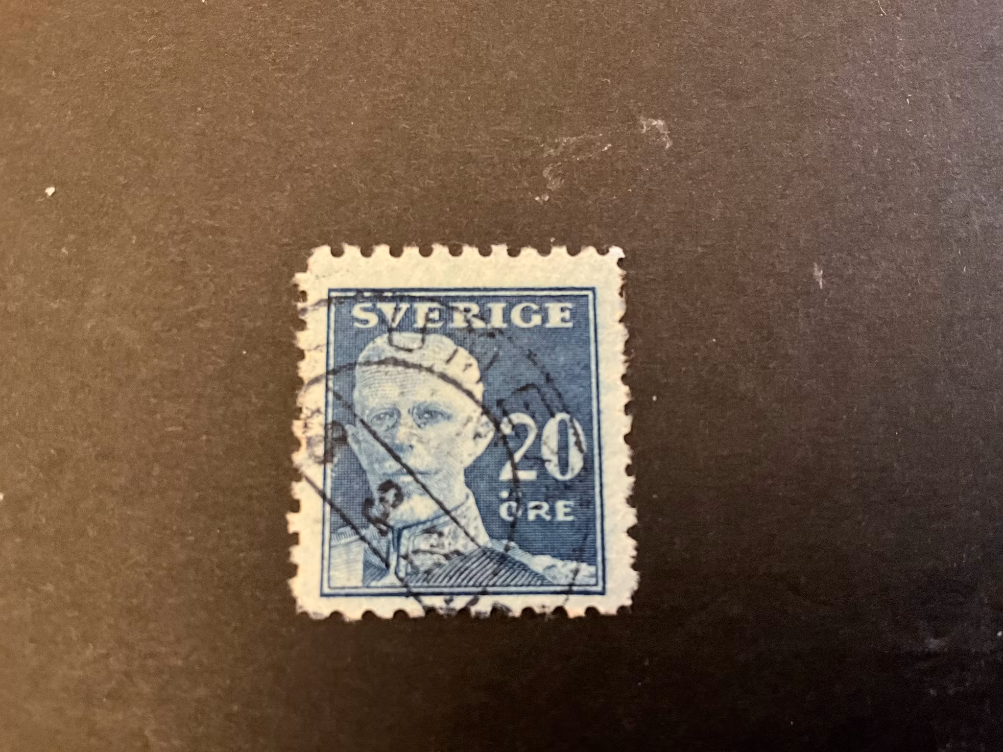 Gustaf V en face facit 151 C bz stämplat märke