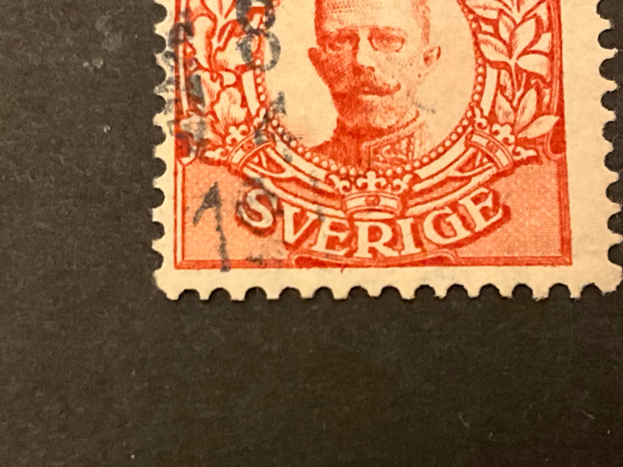 Gsuatf V facit 82 med streck mellan E och R i Sverige