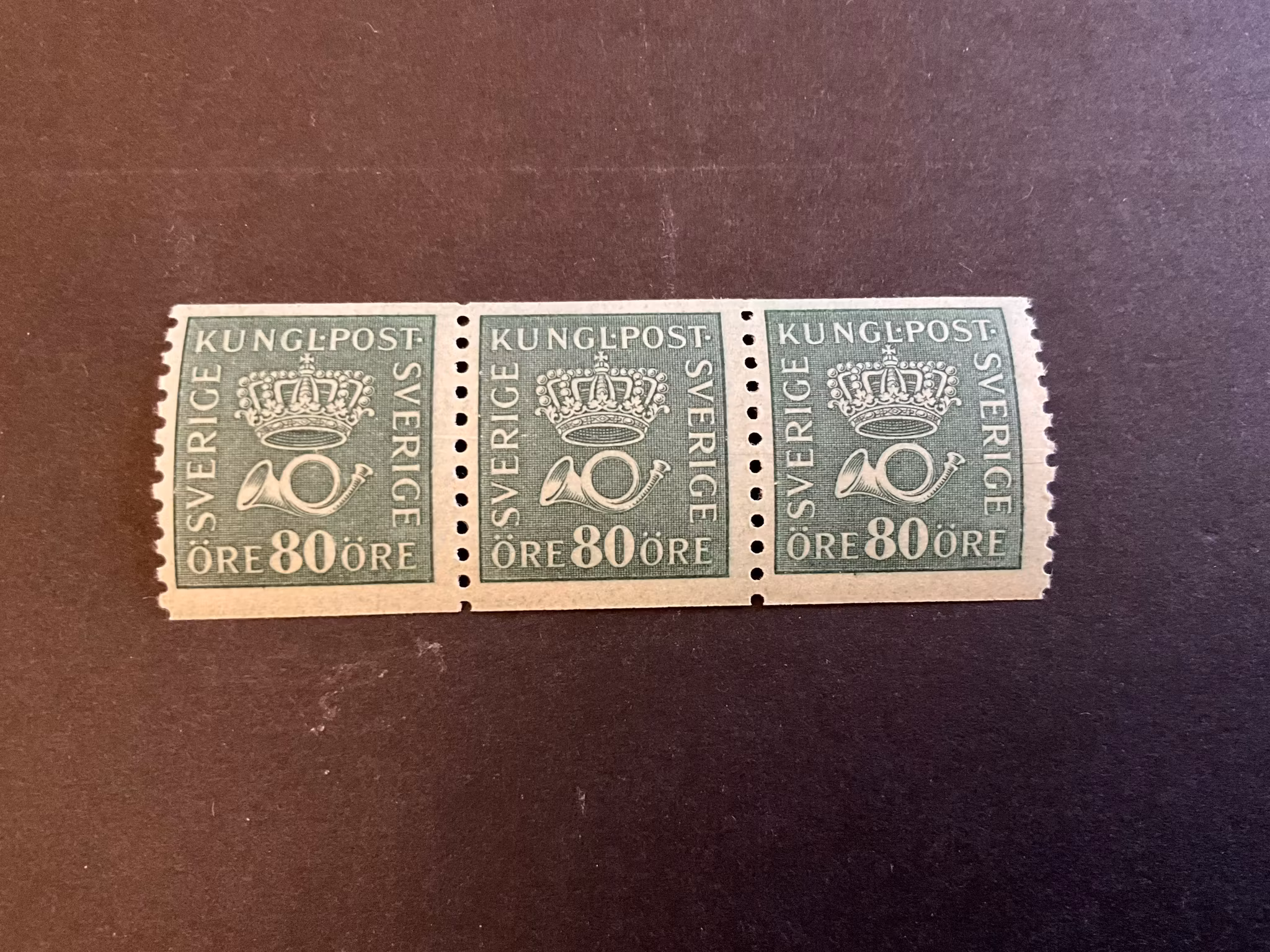 Postemblem facit 165 postfriskt 3-strip