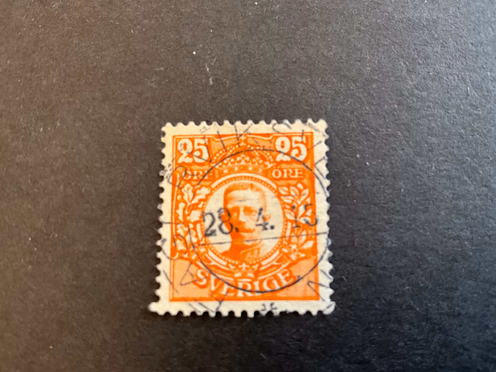 Gustaf V i medaljong facit 86 praktstämplat FAGERSTAVIKSVERKEN