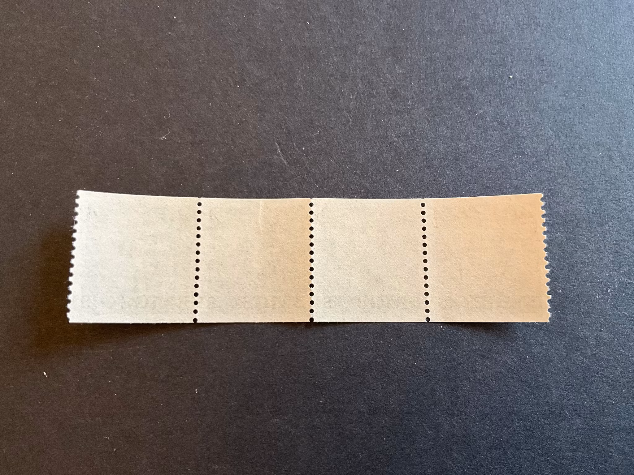 Gustaf VI Adolf typ II facit 417 postfriskt 4-strip