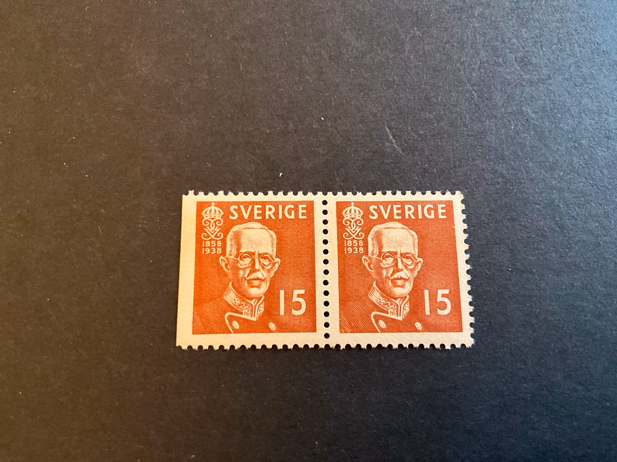 Gustaf V 80 år facit 267 BC postfriskt par