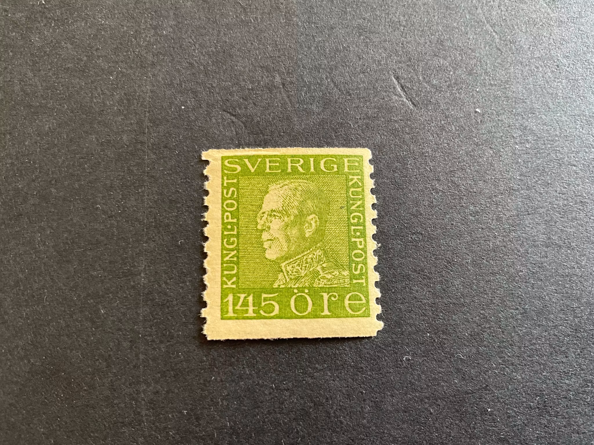 Gustaf V profil vänster facit 195 postfriskt märke