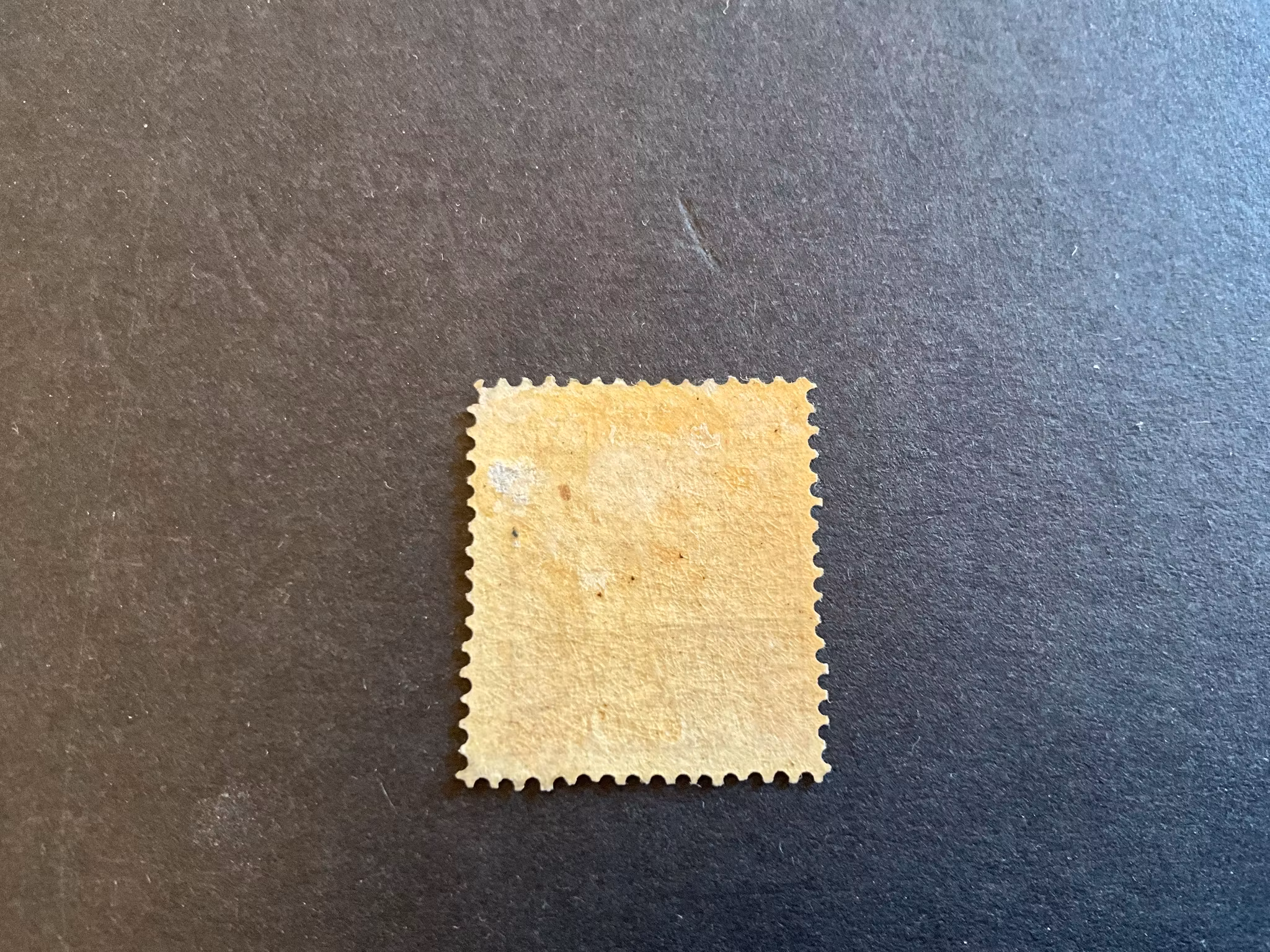 Vapentyp facit 12 g2 violettaktigt rosa ostämplat märke