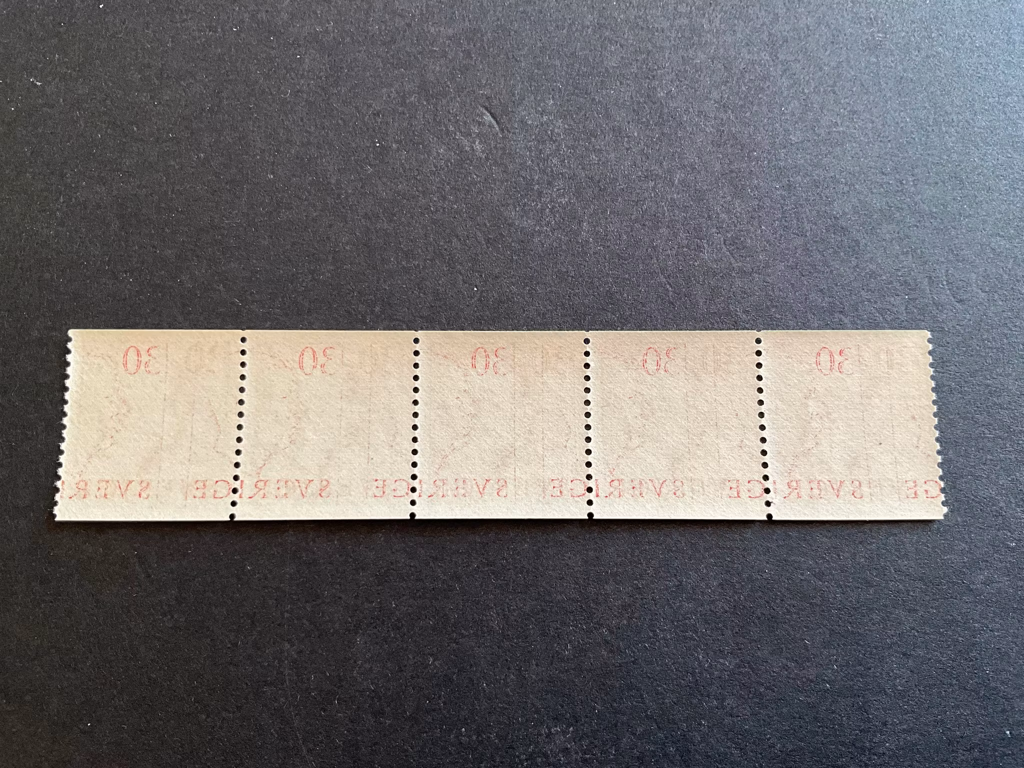 Gustaf VI Adolf facit 410 postfriskt 5-strip