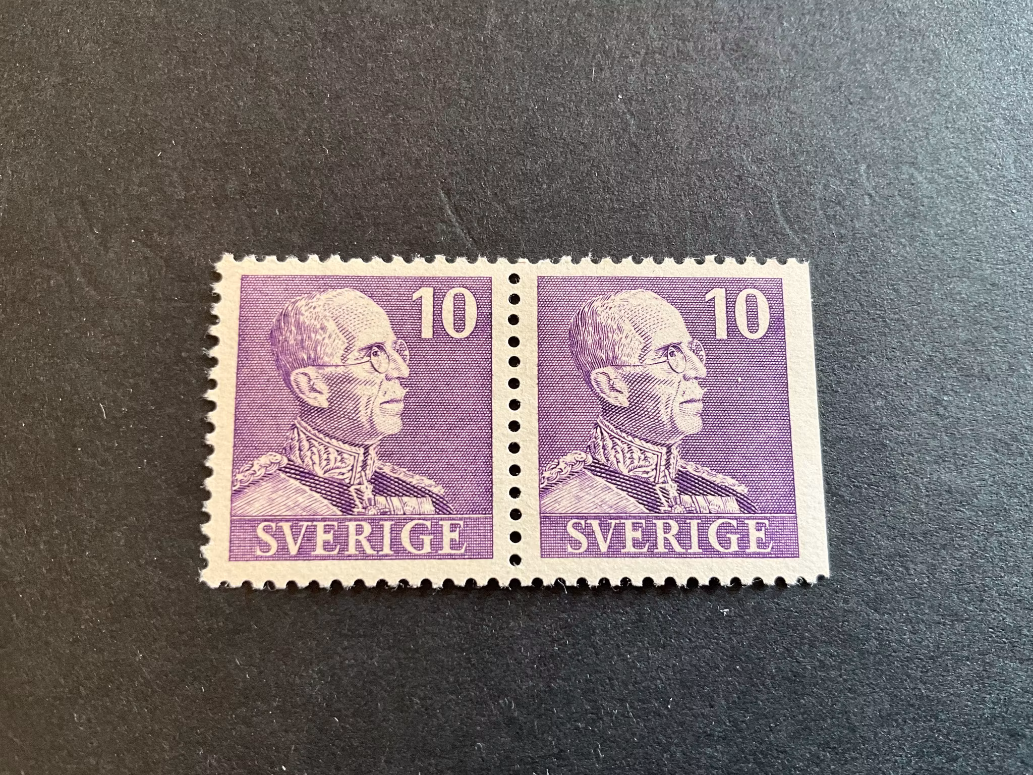 Gustaf V facit 269 CB postfriskt par