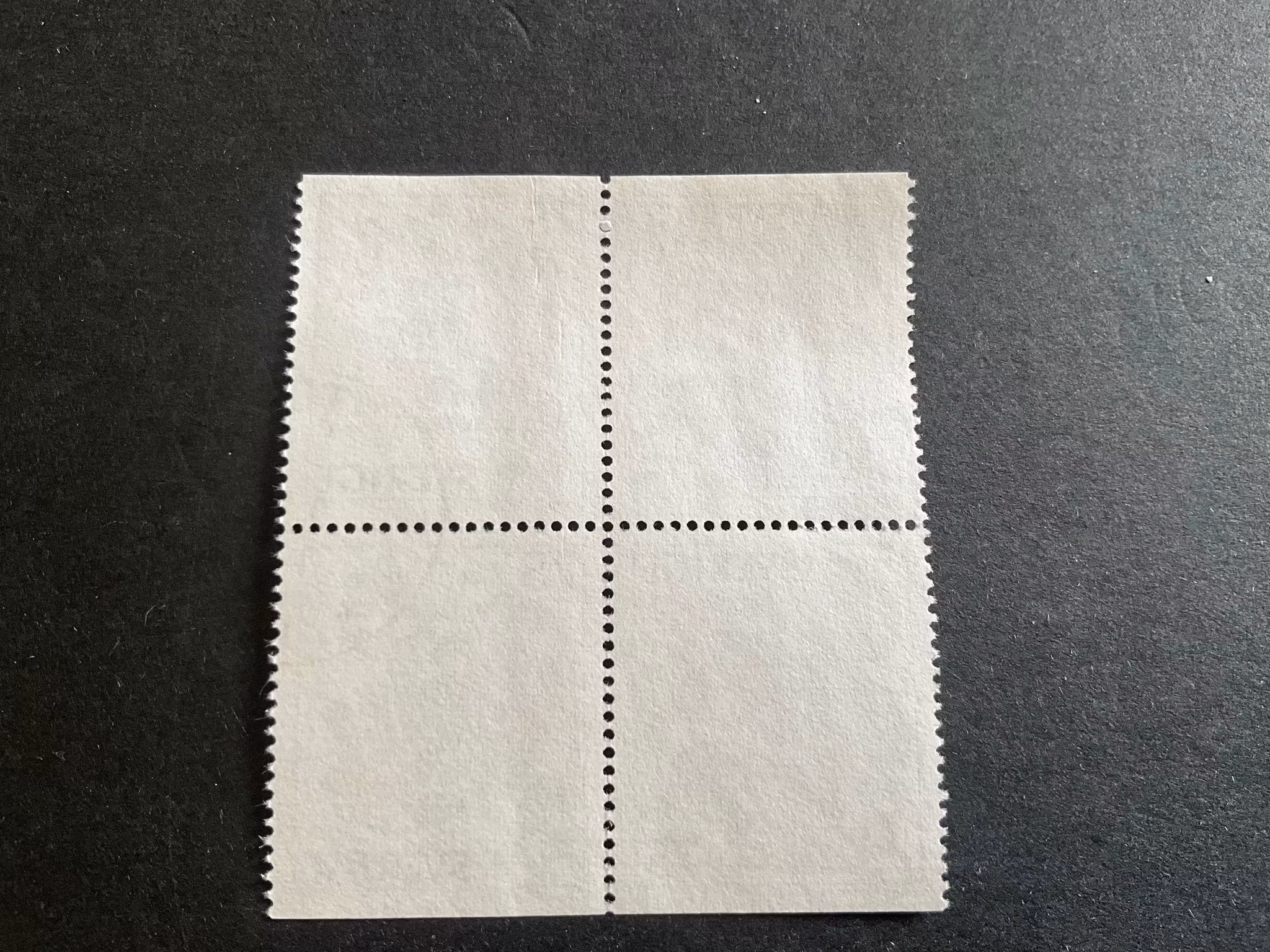 Vilda bär facit 1011-1012 BB i stämplat 4-block.