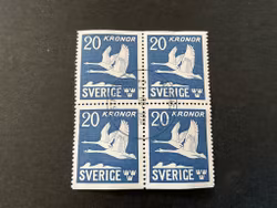 Svanar facit 337 BB i stämplat 4-block