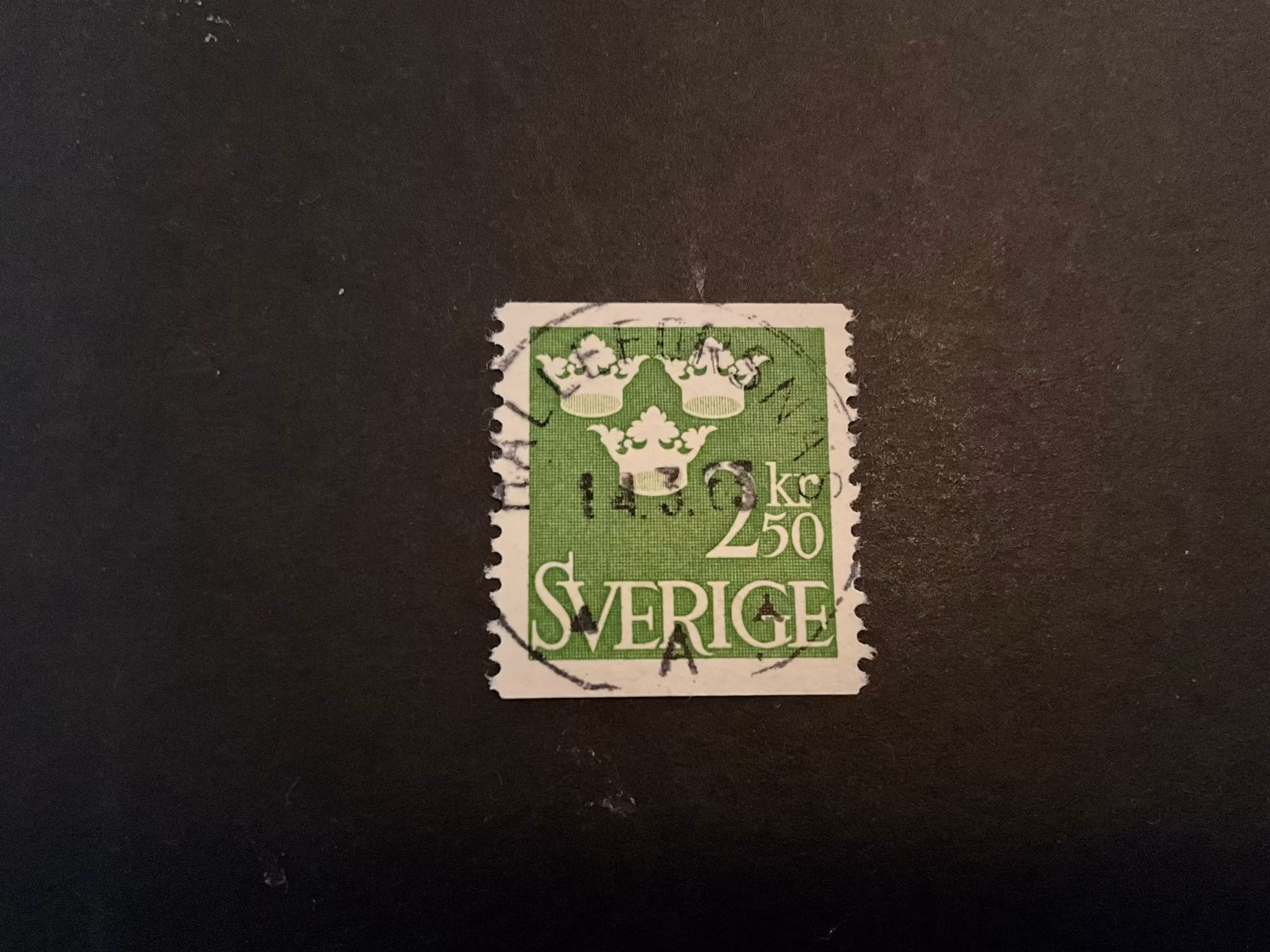 Tre kronor facit 313 praktstämplat HÄLLEFORSNÄS , lite suddig stämpel