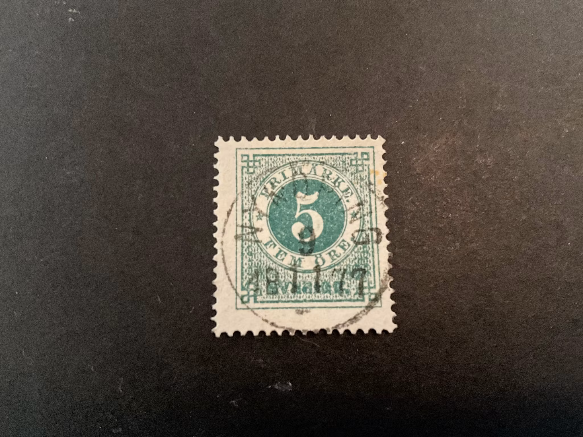 Ringtyp T 14 facit 19 lyxstämplat NYKÖPING, skuggad siffra