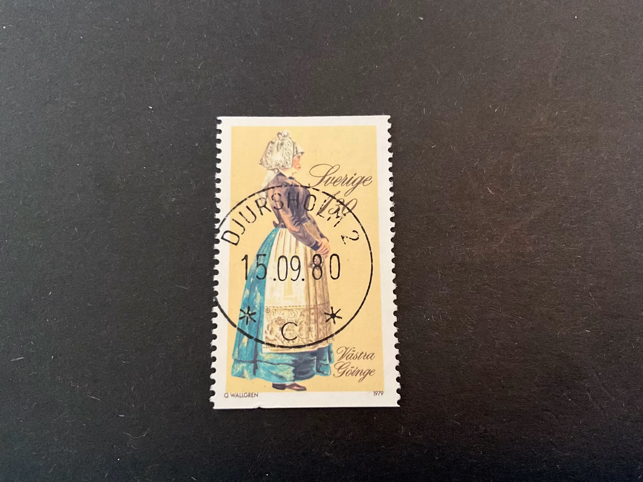 Folkdräkter facit 1108 lyxstämplat DJURSHOLM 2
